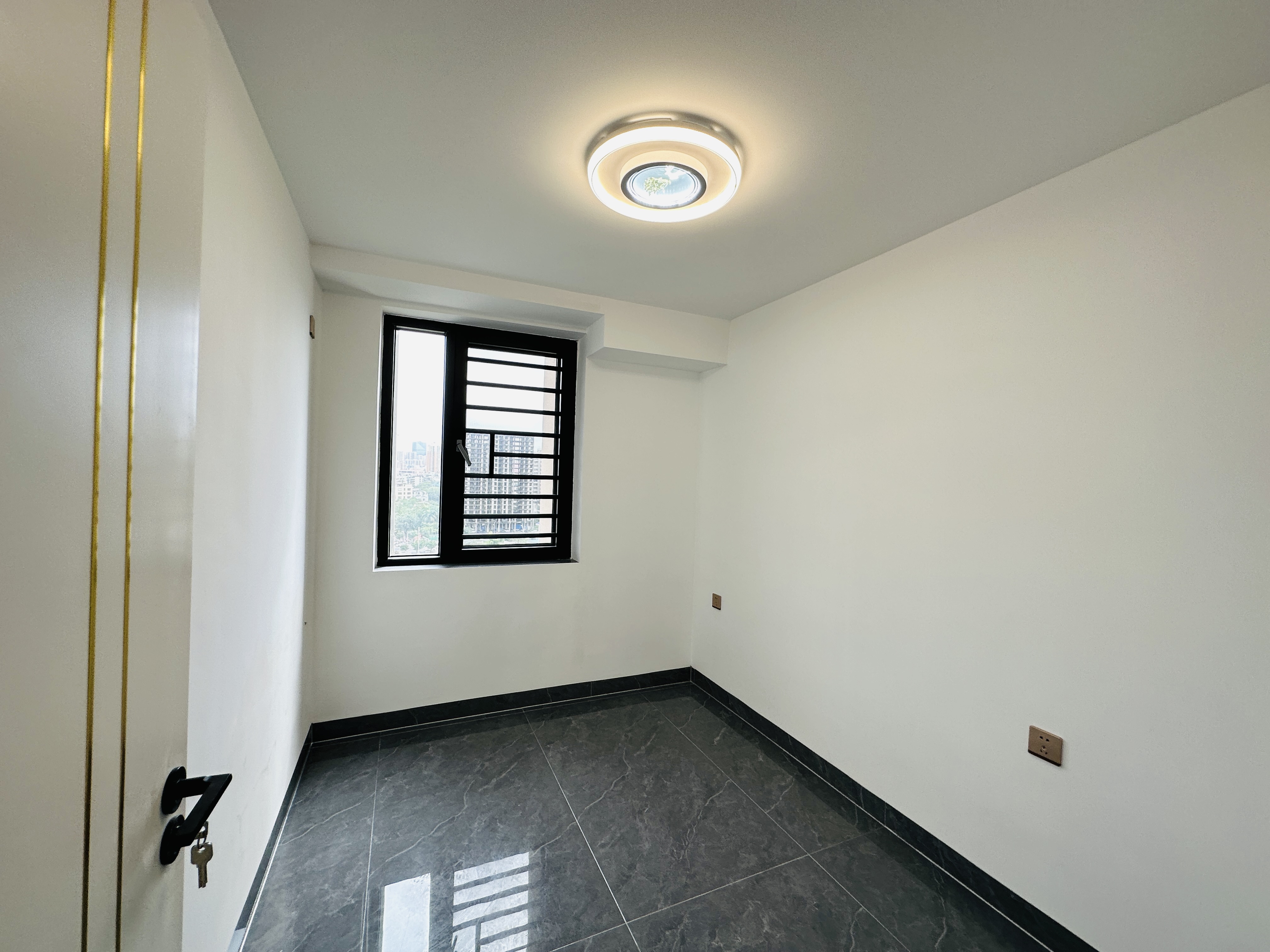 碧水名城  4室2厅2卫    208.0万 碧水名城  4室2厅2卫    208.0万卧室