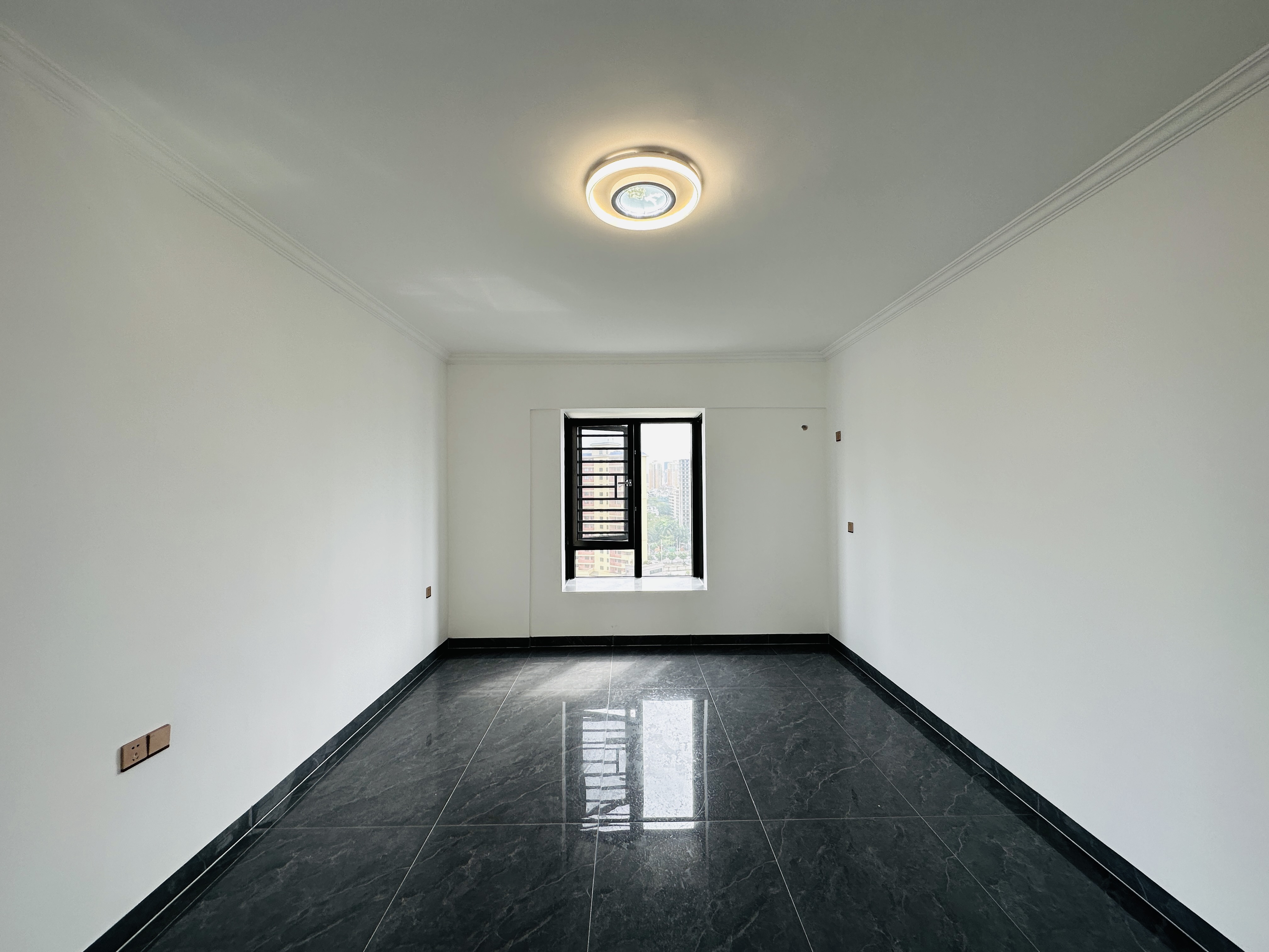 碧水名城  4室2厅2卫    208.0万 碧水名城  4室2厅2卫    208.0万卧室