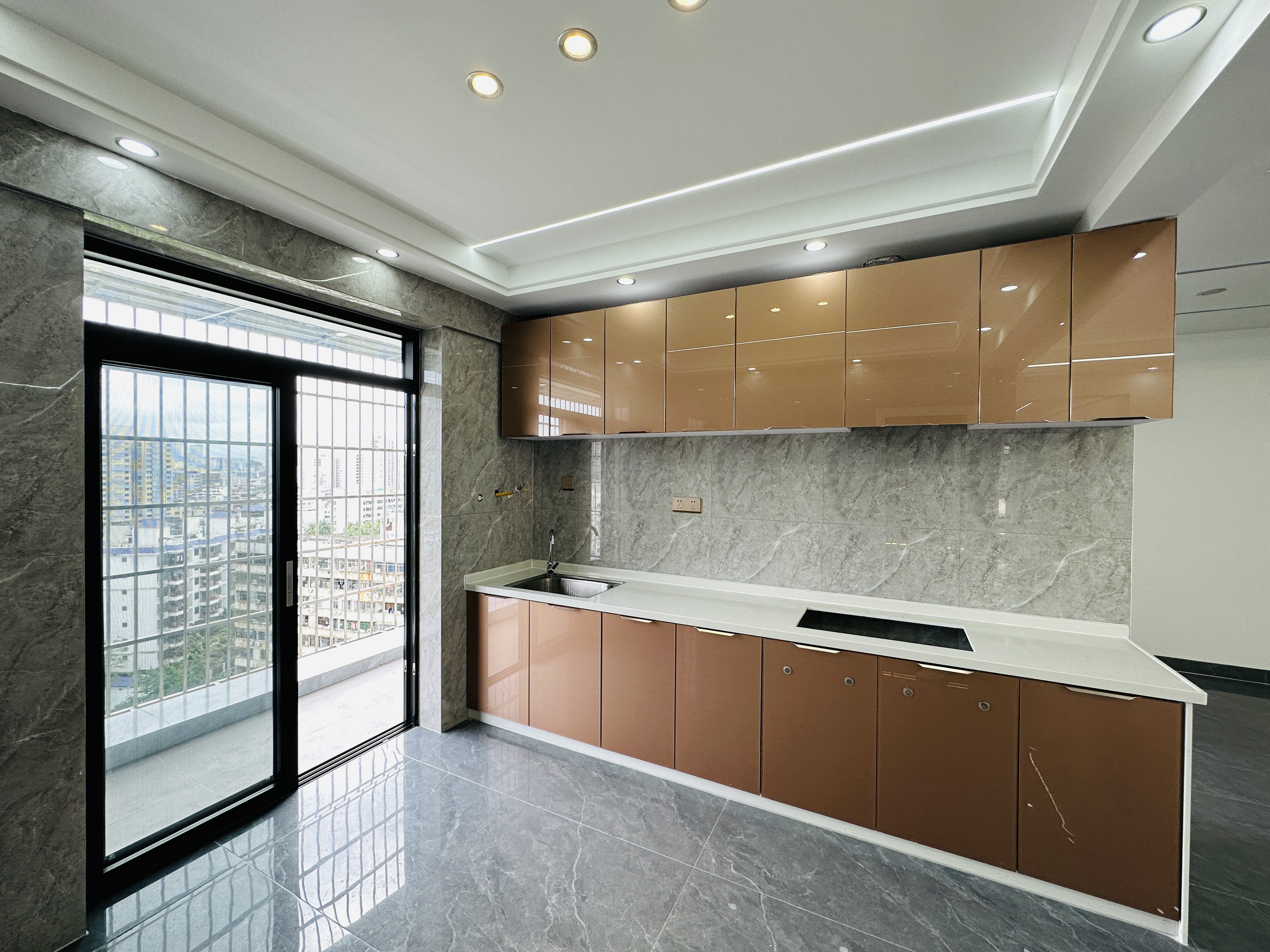 碧水名城  4室2厅2卫    208.0万 碧水名城  4室2厅2卫    208.0万厨房