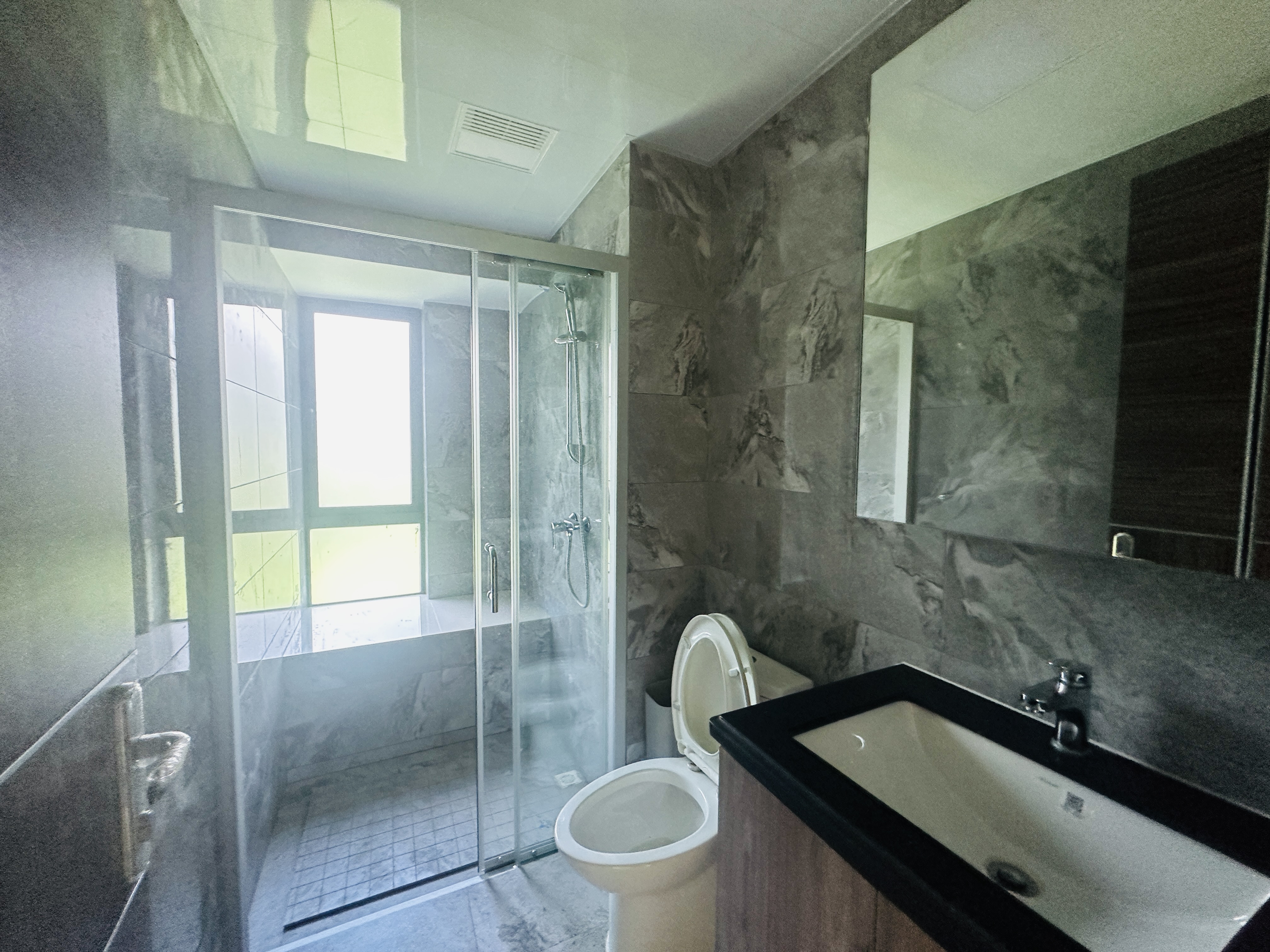 碧桂园公园上城 3室2厅2卫 198.0万 碧桂园公园上城 3室2厅2卫 198.0万卫生间