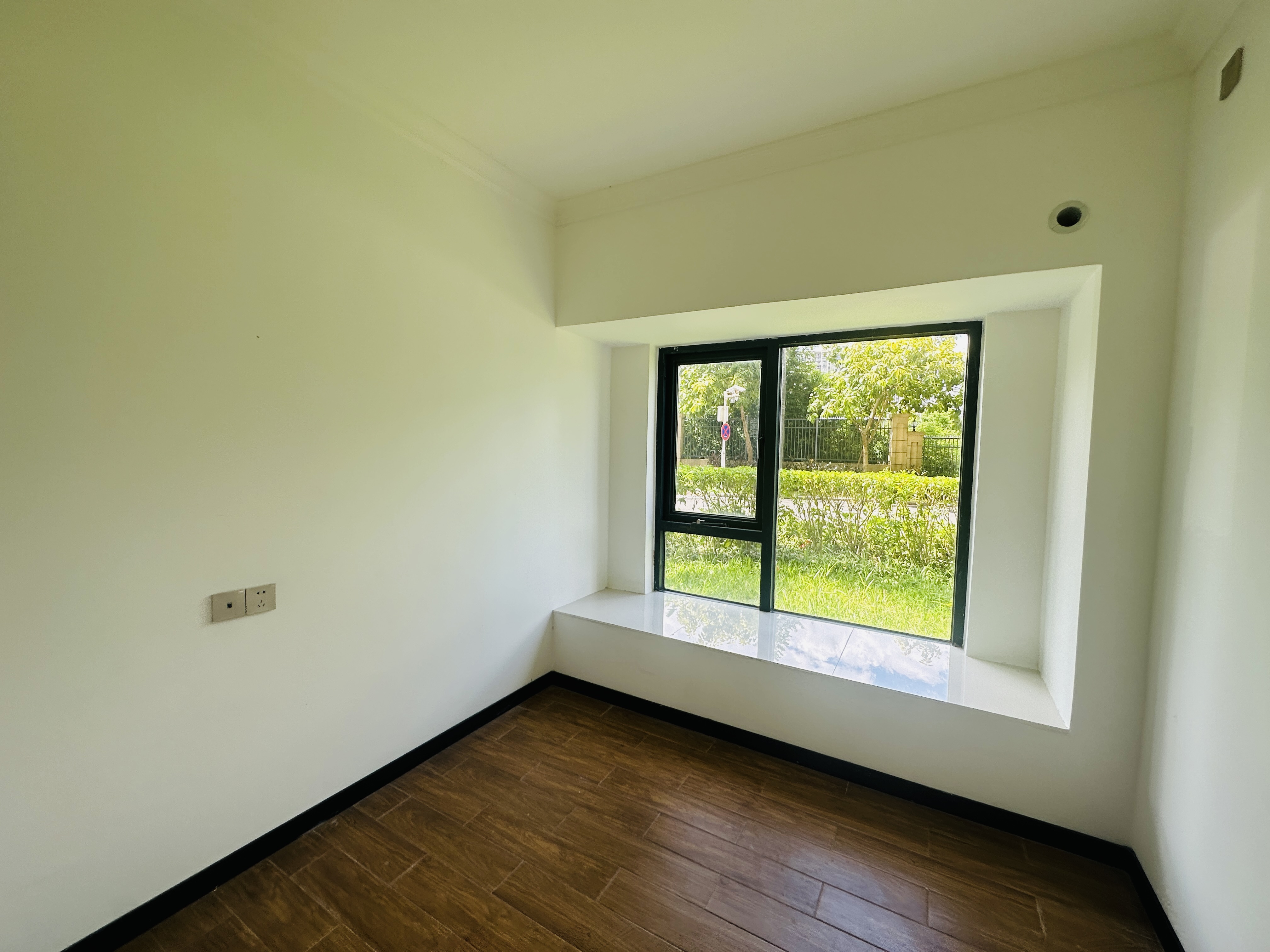 碧桂园公园上城 3室2厅2卫 198.0万 碧桂园公园上城 3室2厅2卫 198.0万卧室