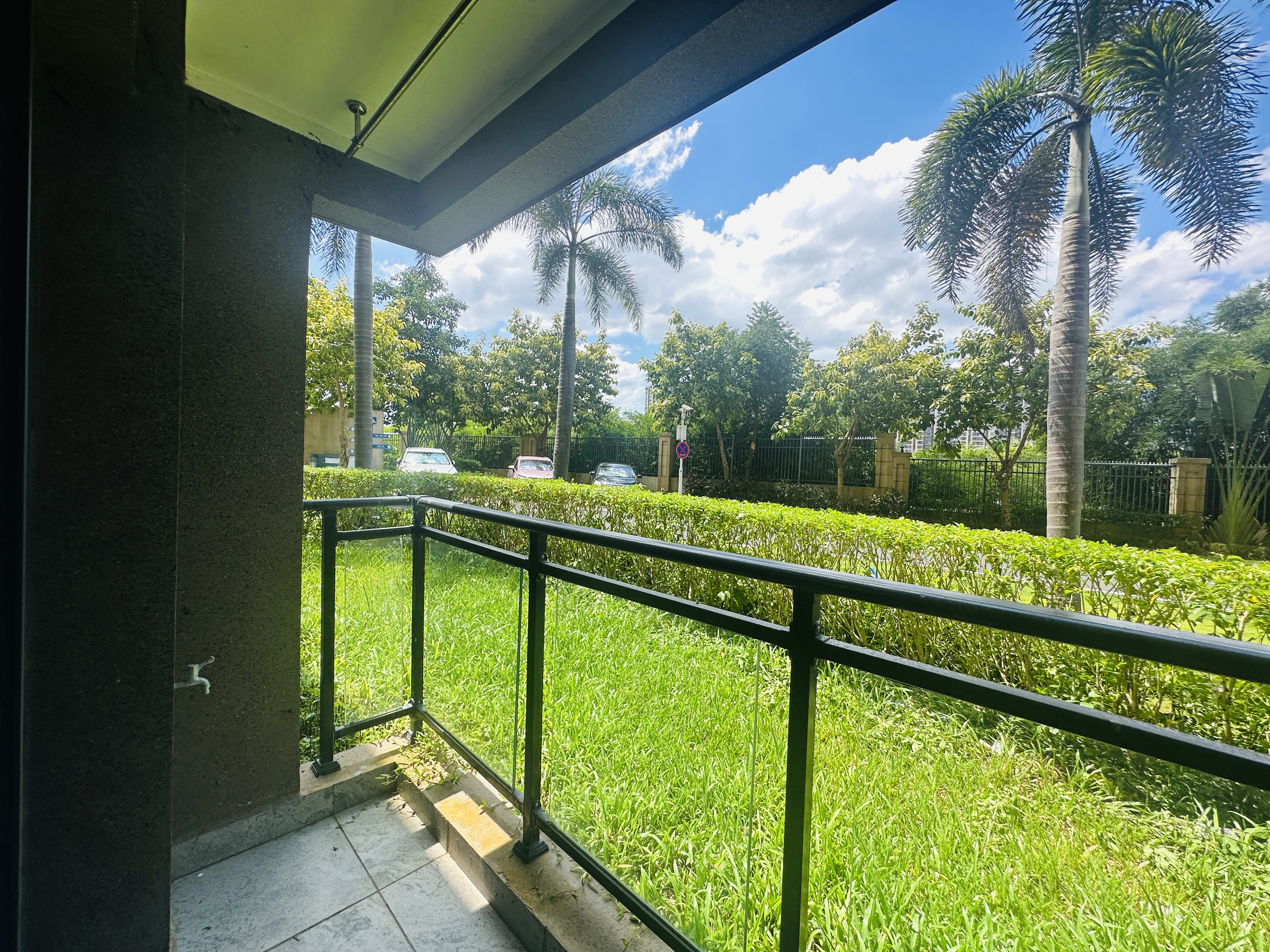 碧桂园公园上城 3室2厅2卫 198.0万 碧桂园公园上城 3室2厅2卫 198.0万阳台