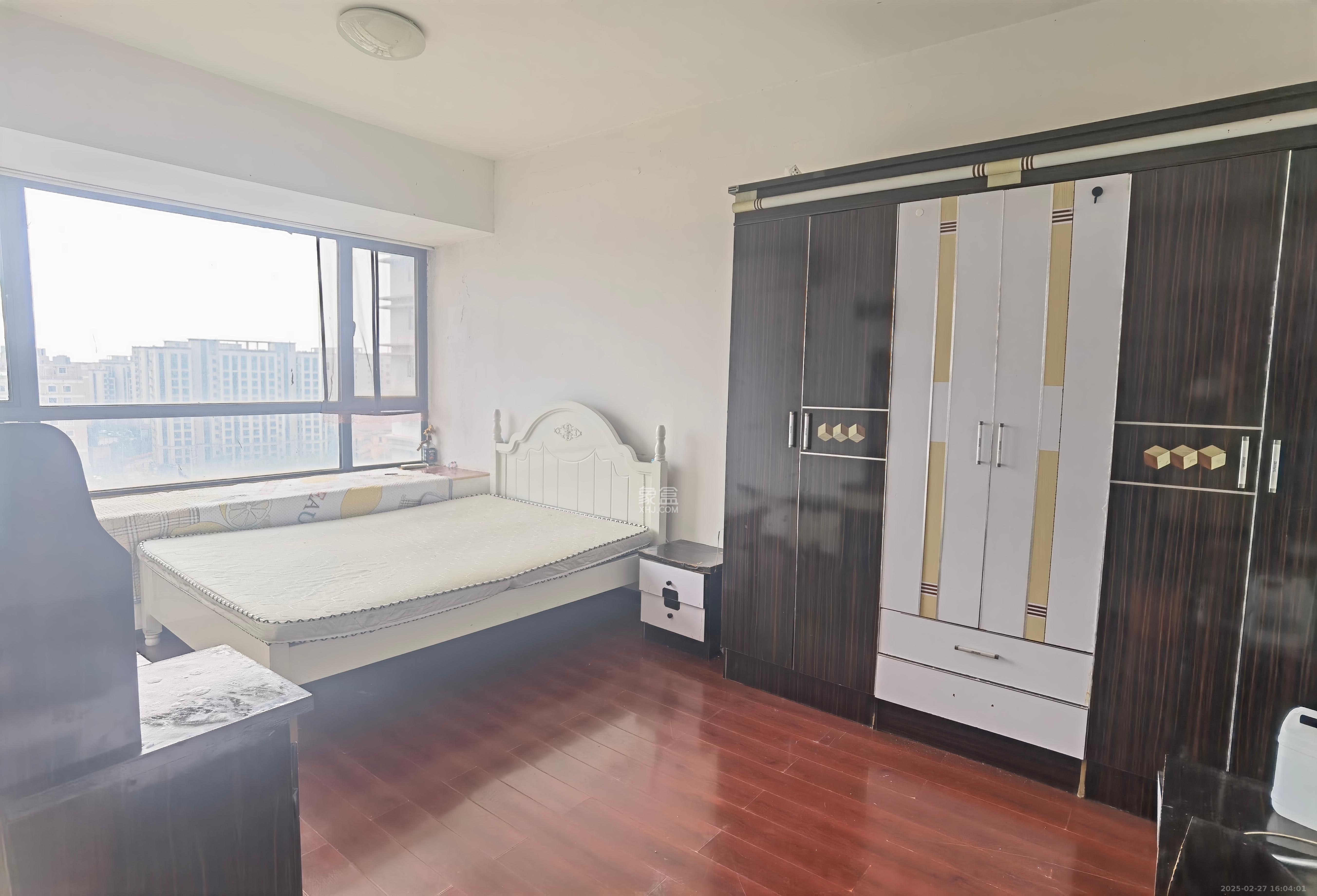 中信城市广场(中信新城一期)  1室1厅1卫    1050.0元/月 中信城市广场(中信新城一期)  1室1厅1卫    1050.0元/月室内图