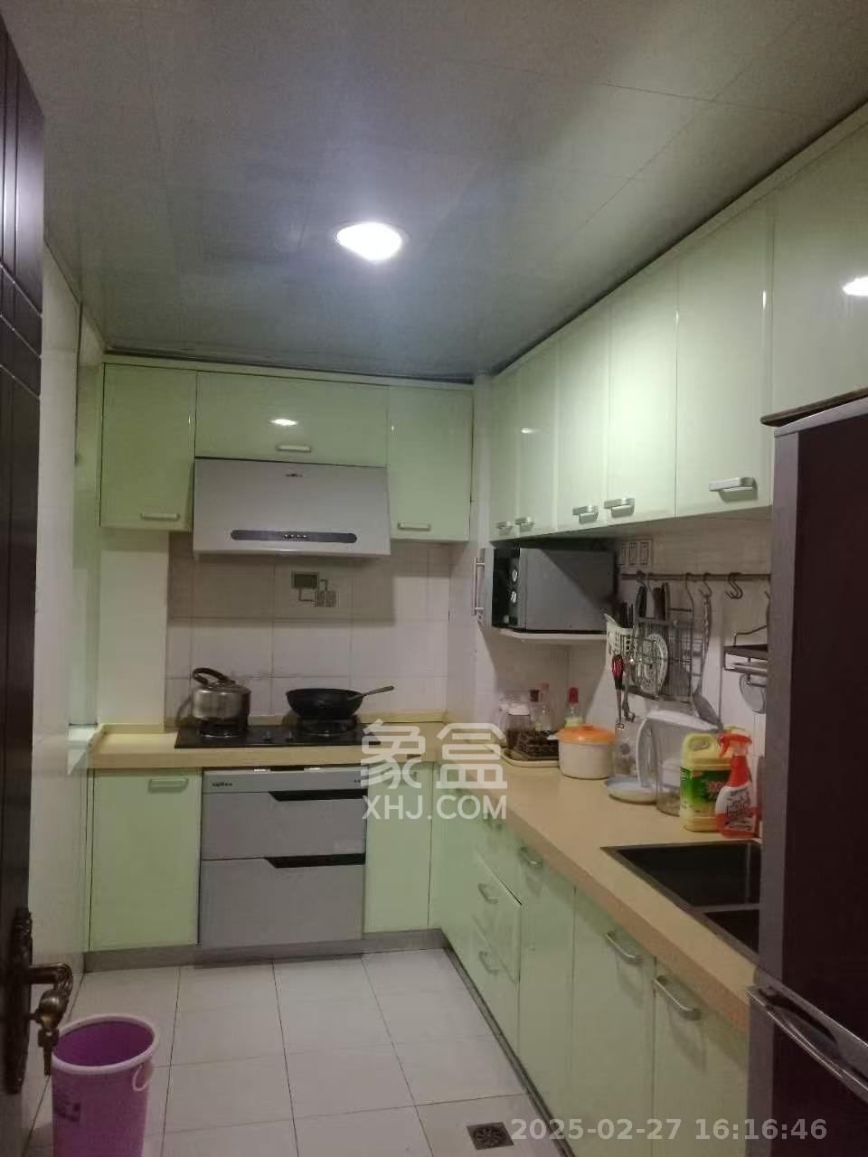 香巴圣地 3室2厅2卫 3000.0元/月 香巴圣地 3室2厅2卫 3000.0元/月室内图