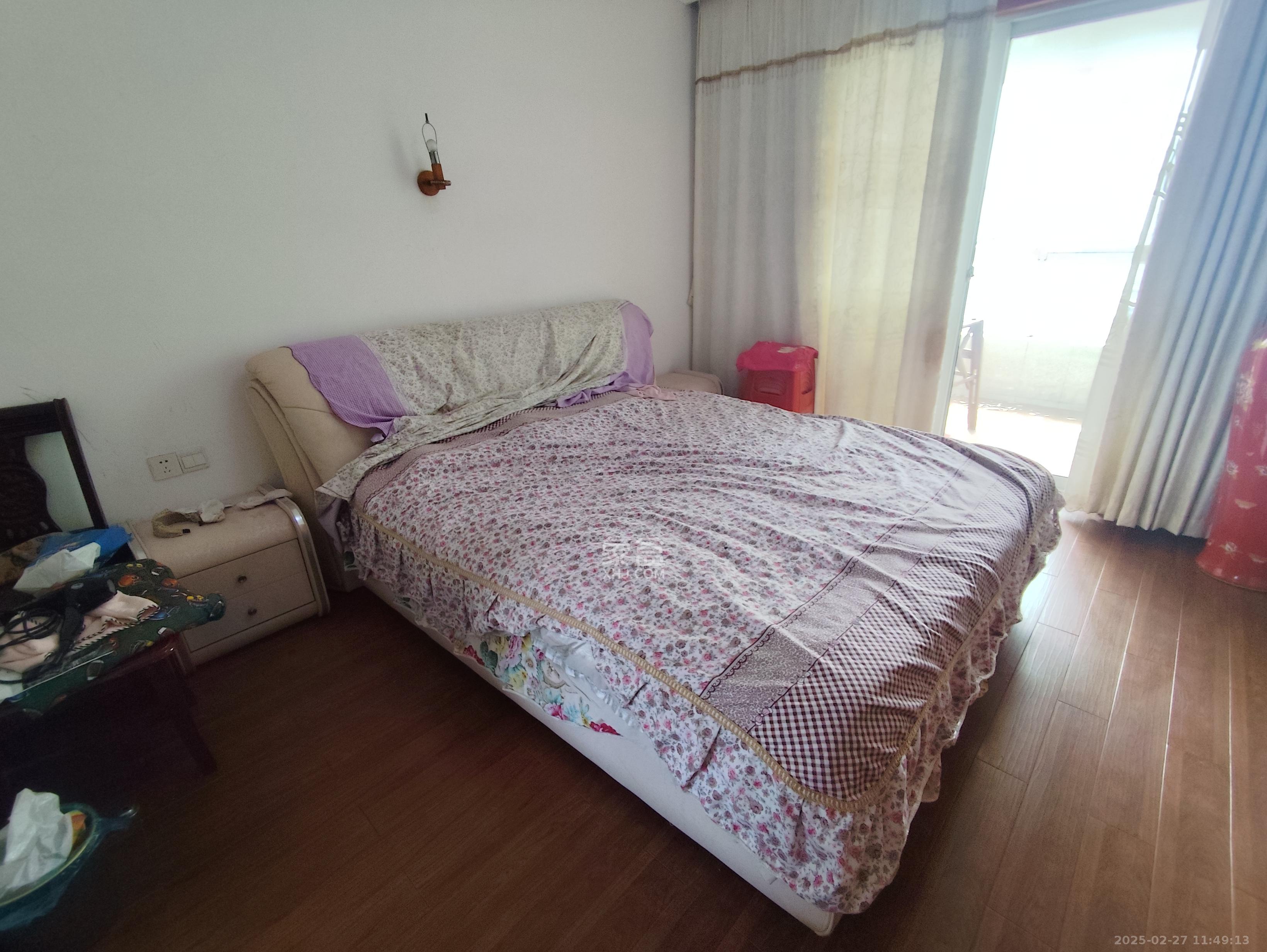 月湖蘭庭  2室2廳2衛(wèi)   2500.00元/月室內(nèi)圖
