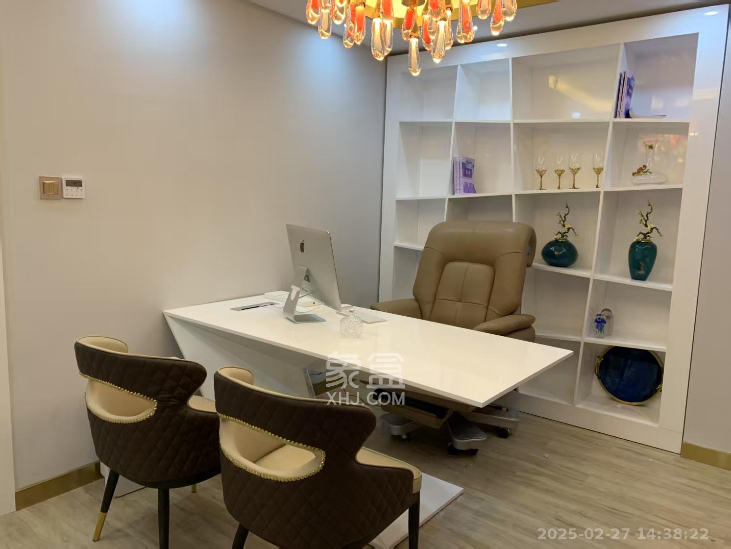 宇成朝阳广场  5室1厅1卫    18000.0元/月 宇成朝阳广场  5室1厅1卫    18000.0元/月室内图