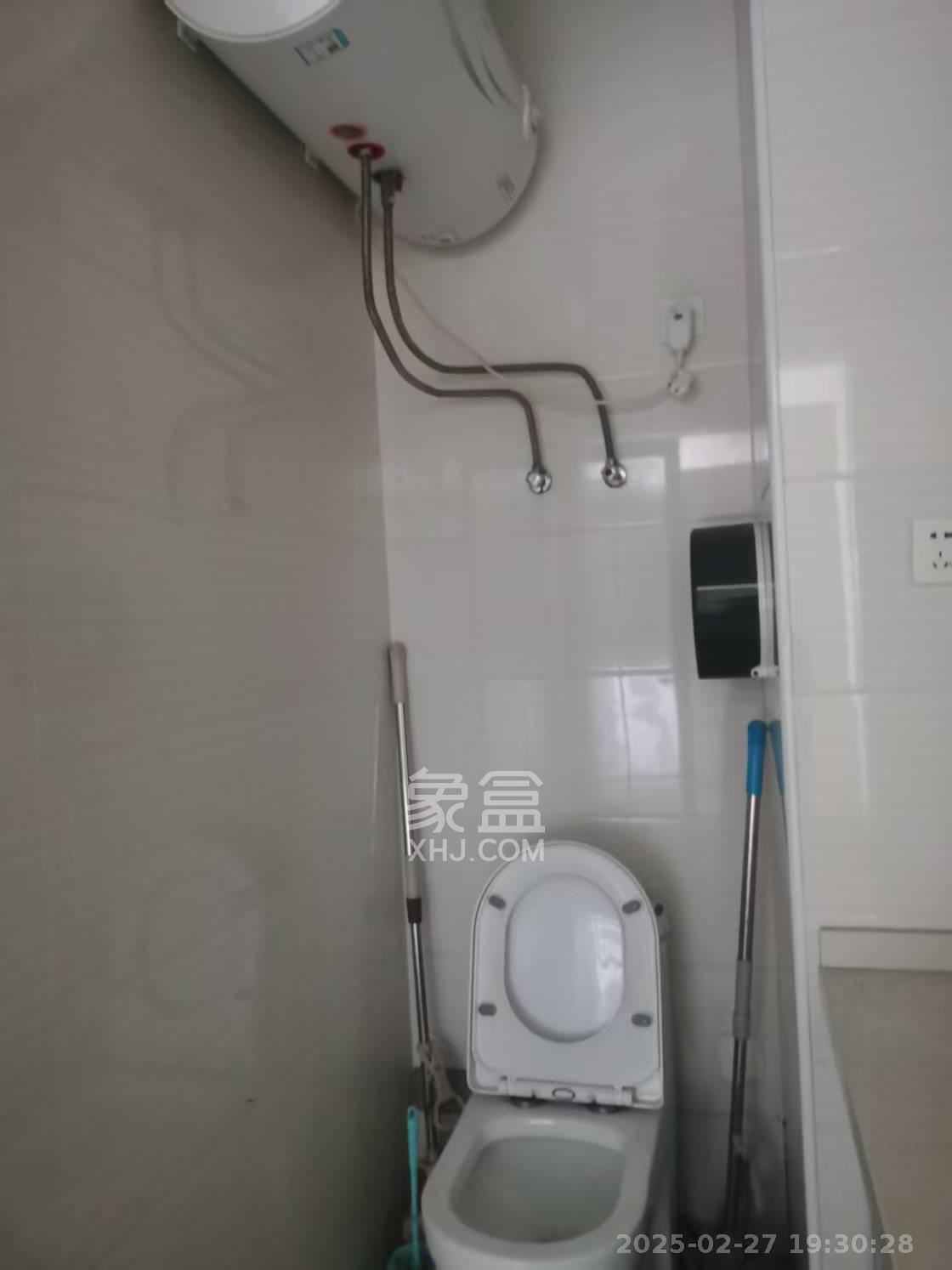 华侨假日中心(晟华苑) 1室1厅1卫 1550.0元/月 华侨假日中心(晟华苑) 1室1厅1卫 1550.0元/月户型图