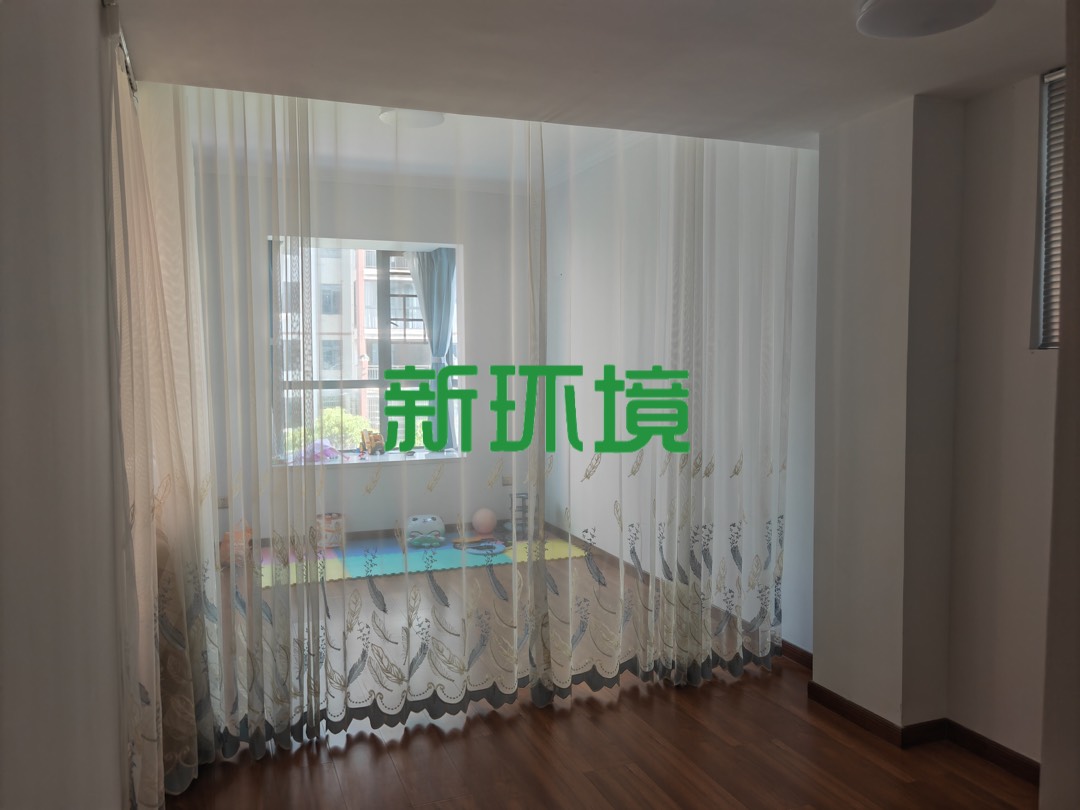 东方明珠  3室2厅1卫   63.80万客厅