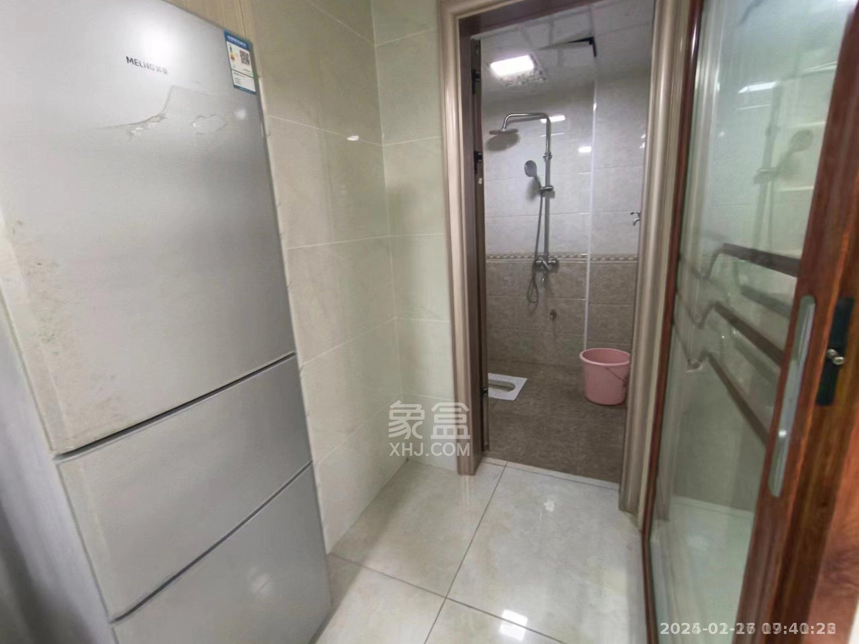 庐山春天 1室1厅1卫 1500.0元/月 庐山春天 1室1厅1卫 1500.0元/月室内图