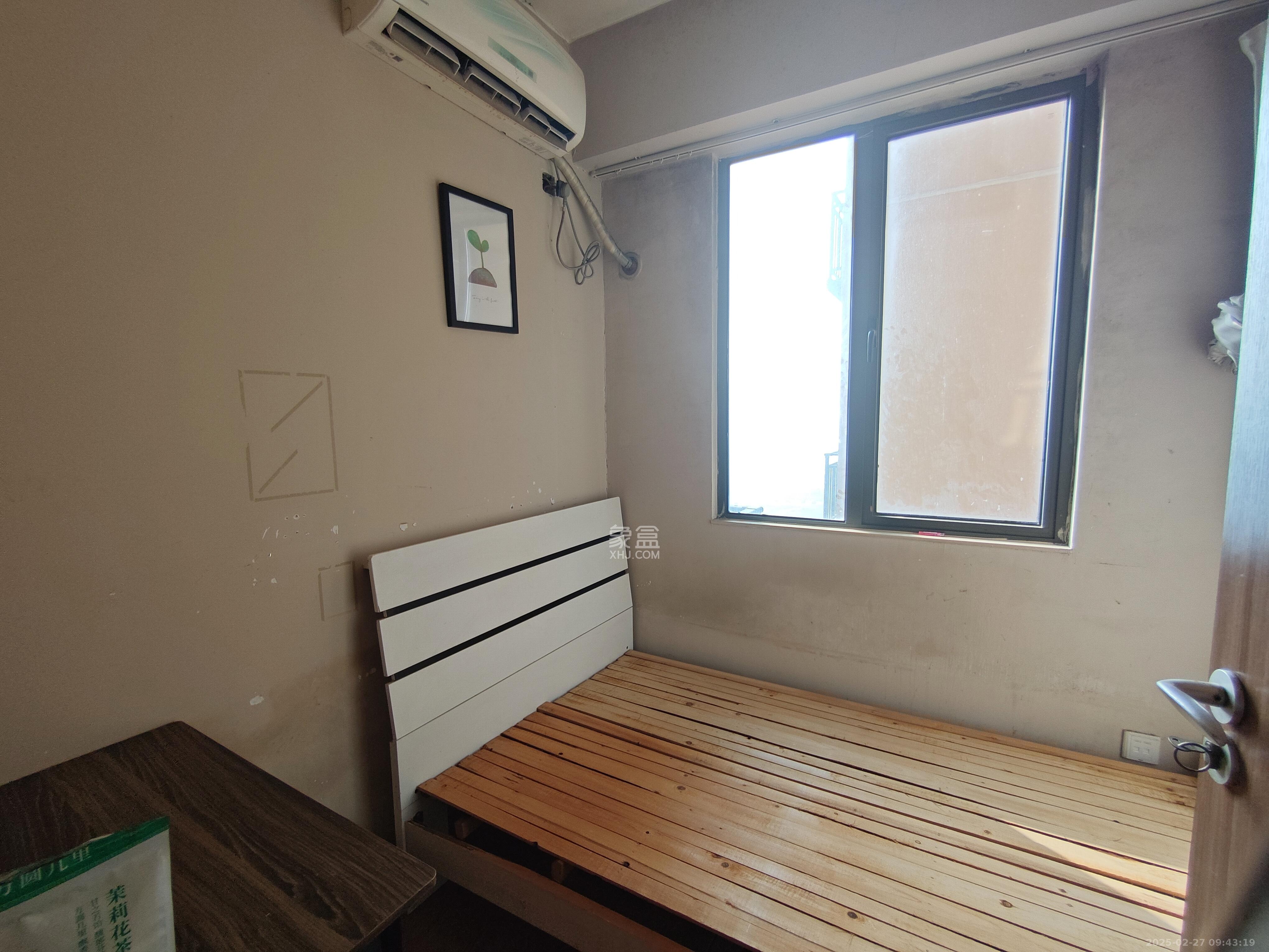 麓谷小镇  3室2厅1卫   2200.00元/月室内图