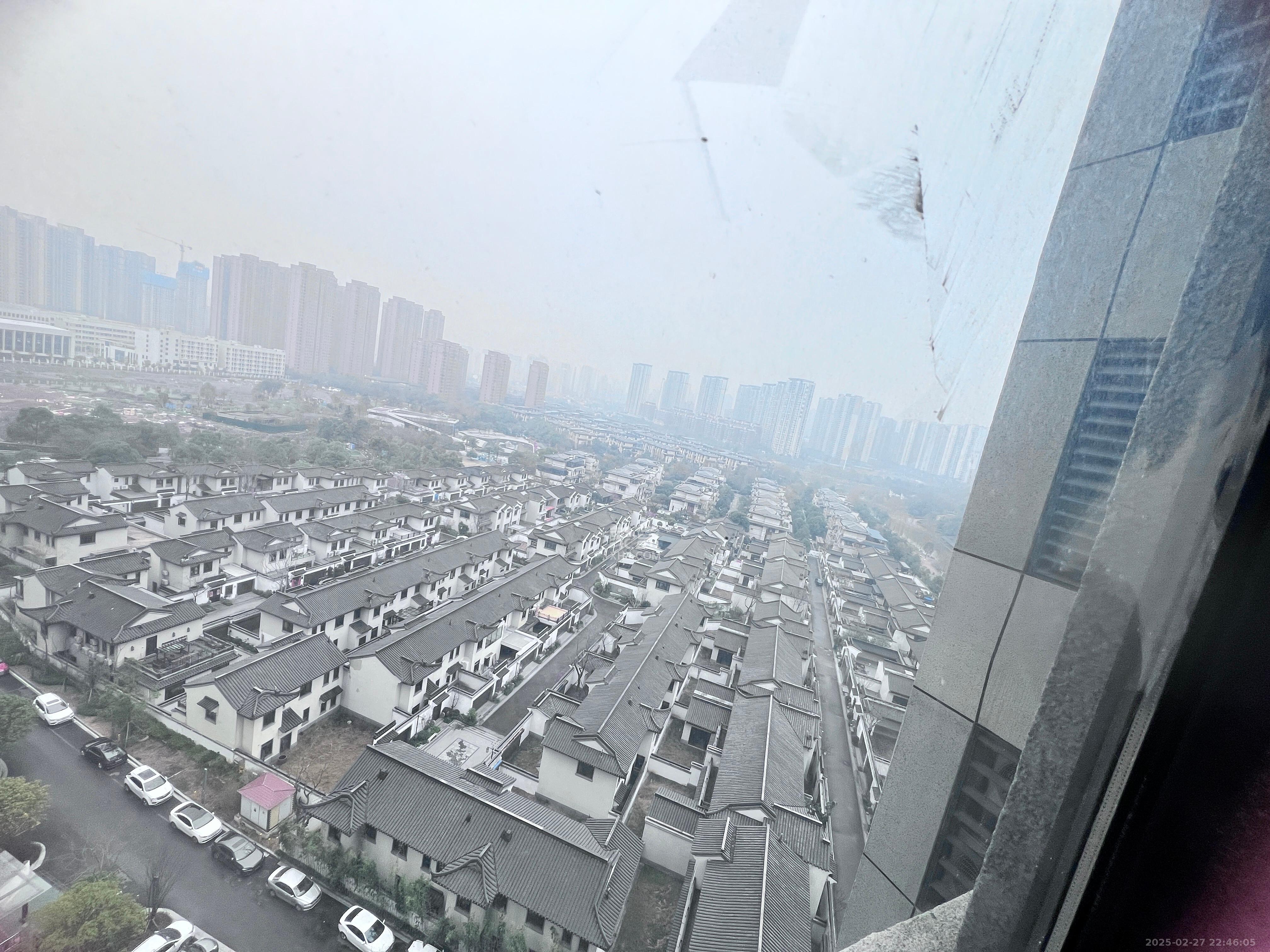 五矿万境水岸 3室2厅2卫 60.0万 五矿万境水岸 3室2厅2卫 60.0万客厅