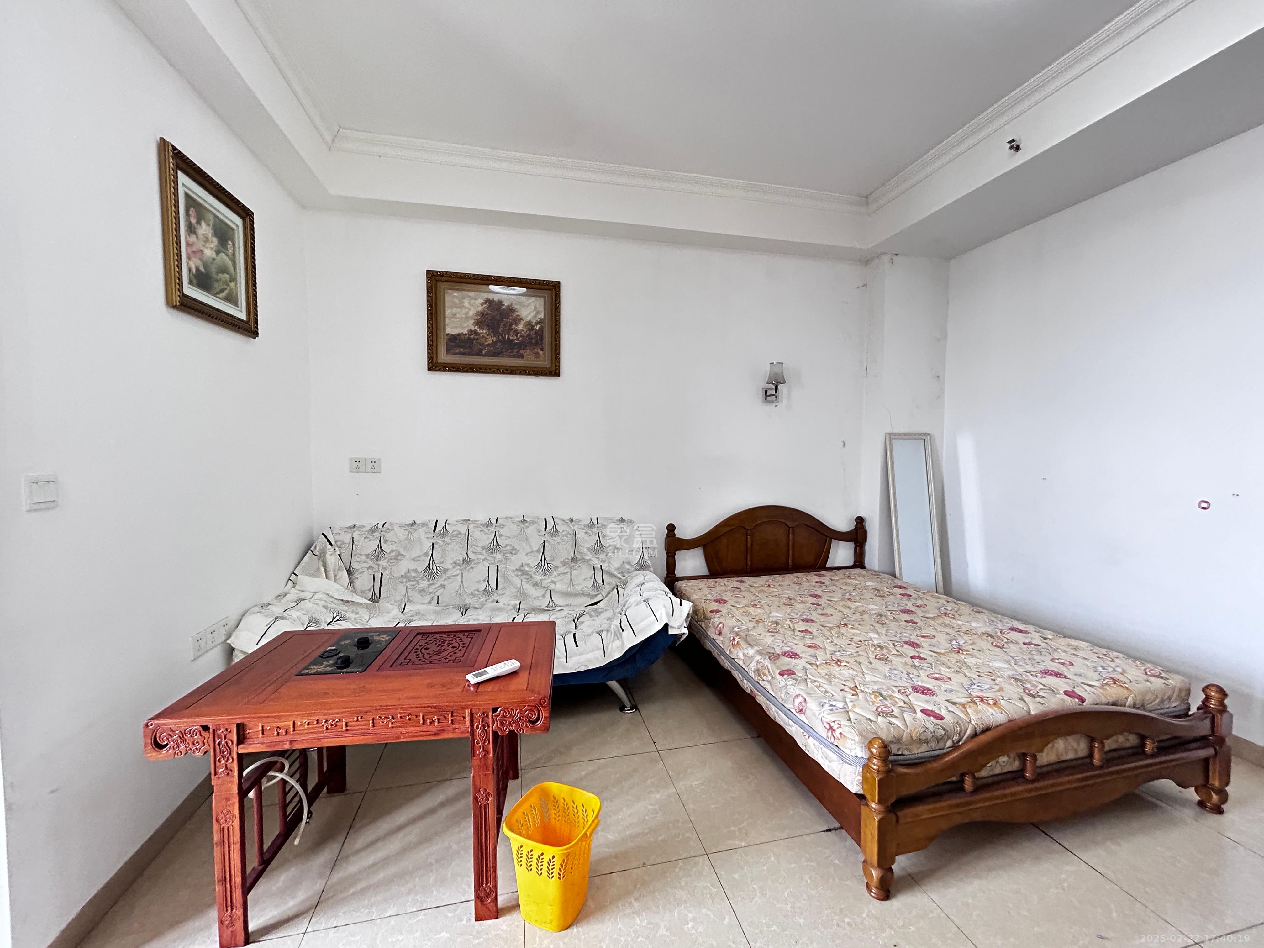 金鼎公园尚 1室1厅0卫 1300.0元/月 金鼎公园尚 1室1厅0卫 1300.0元/月室内图