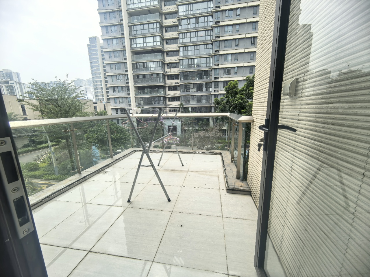 大华锦绣海岸三期 4室2厅3卫 11500.0元/月 大华锦绣海岸三期 4室2厅3卫 11500.0元/月室内图