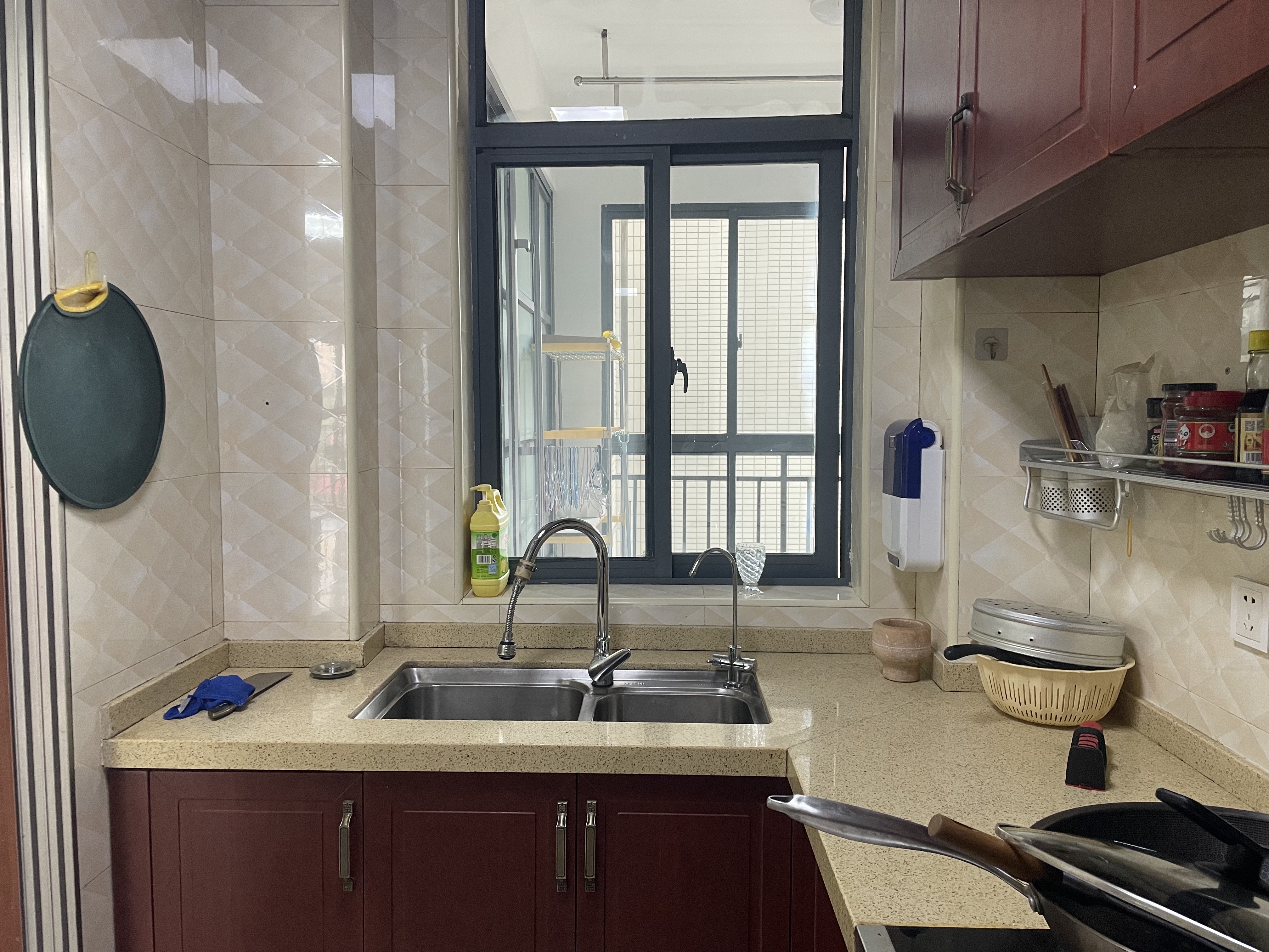 愉景湾西域 3室2厅1卫 2200.0元/月 愉景湾西域 3室2厅1卫 2200.0元/月室内图