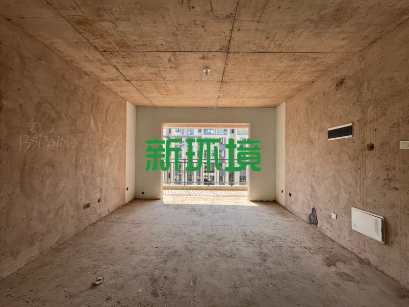 空港新城二期 4室2厅2卫 54.8万 空港新城二期 4室2厅2卫 54.8万客厅