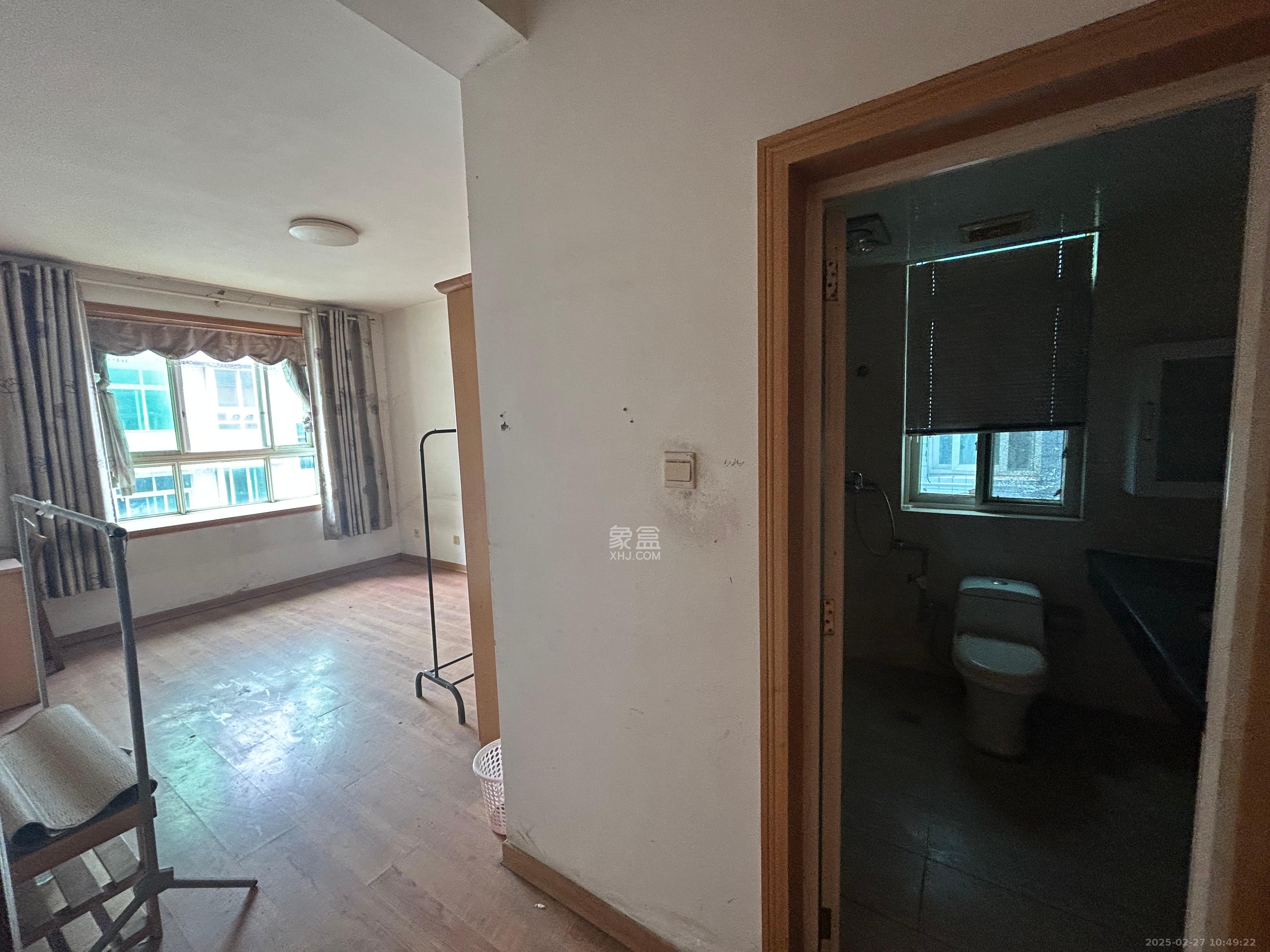 欣胜园 4室2厅1卫 2300.0元/月 欣胜园 4室2厅1卫 2300.0元/月室内图