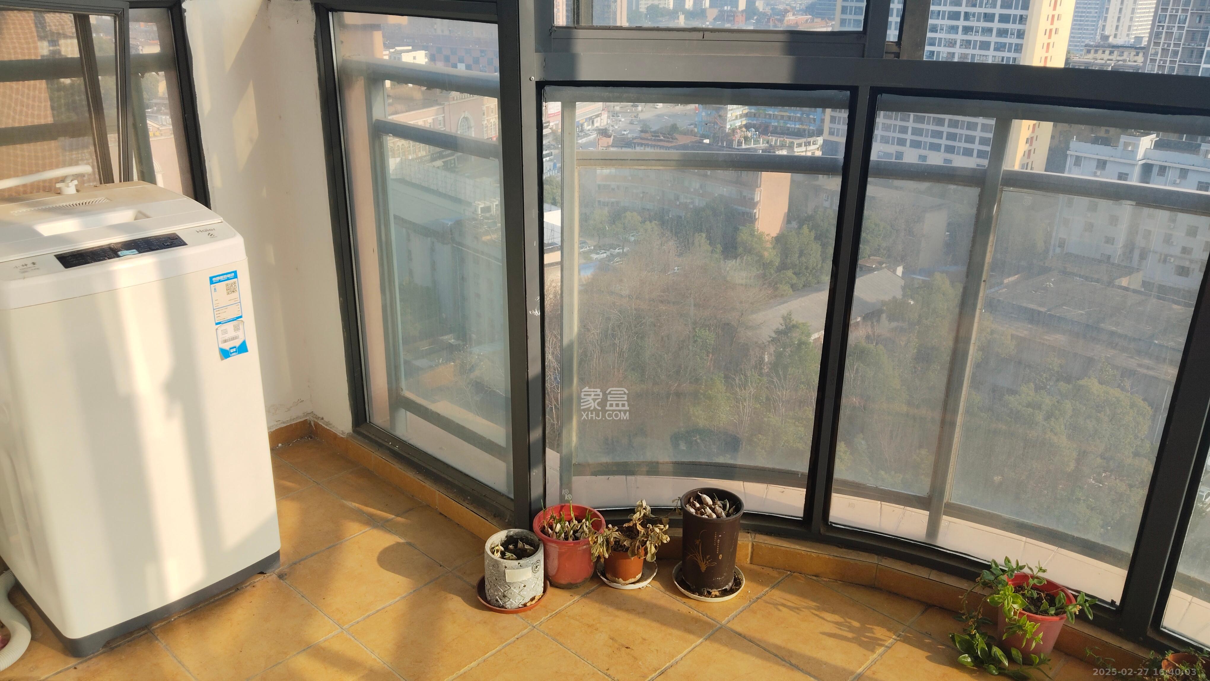 恒盛世家 3室1厅2卫 2100.0元/月 恒盛世家 3室1厅2卫 2100.0元/月室内图