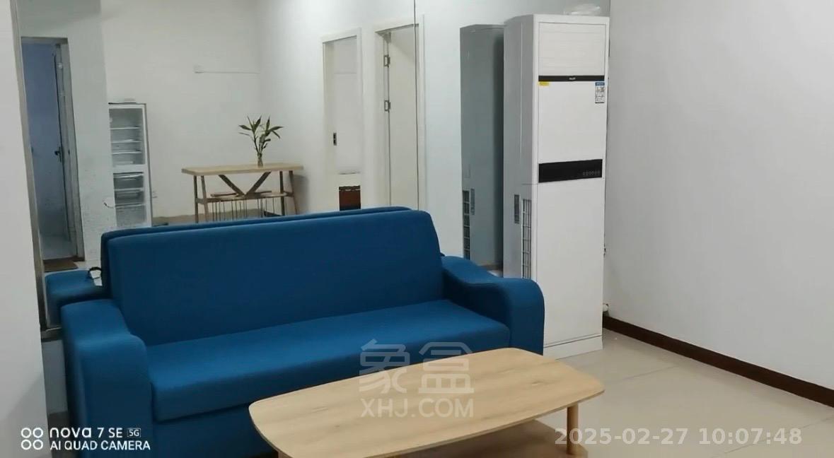 福鑫大厦  2室2厅1卫    1500.0元/月 福鑫大厦  2室2厅1卫    1500.0元/月室内图