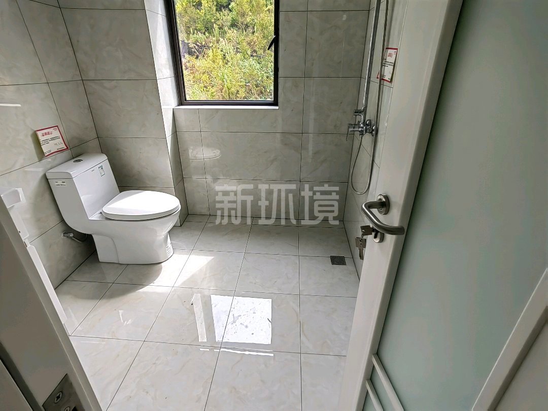 福天中央公馆  4室2厅2卫   95.00万客厅