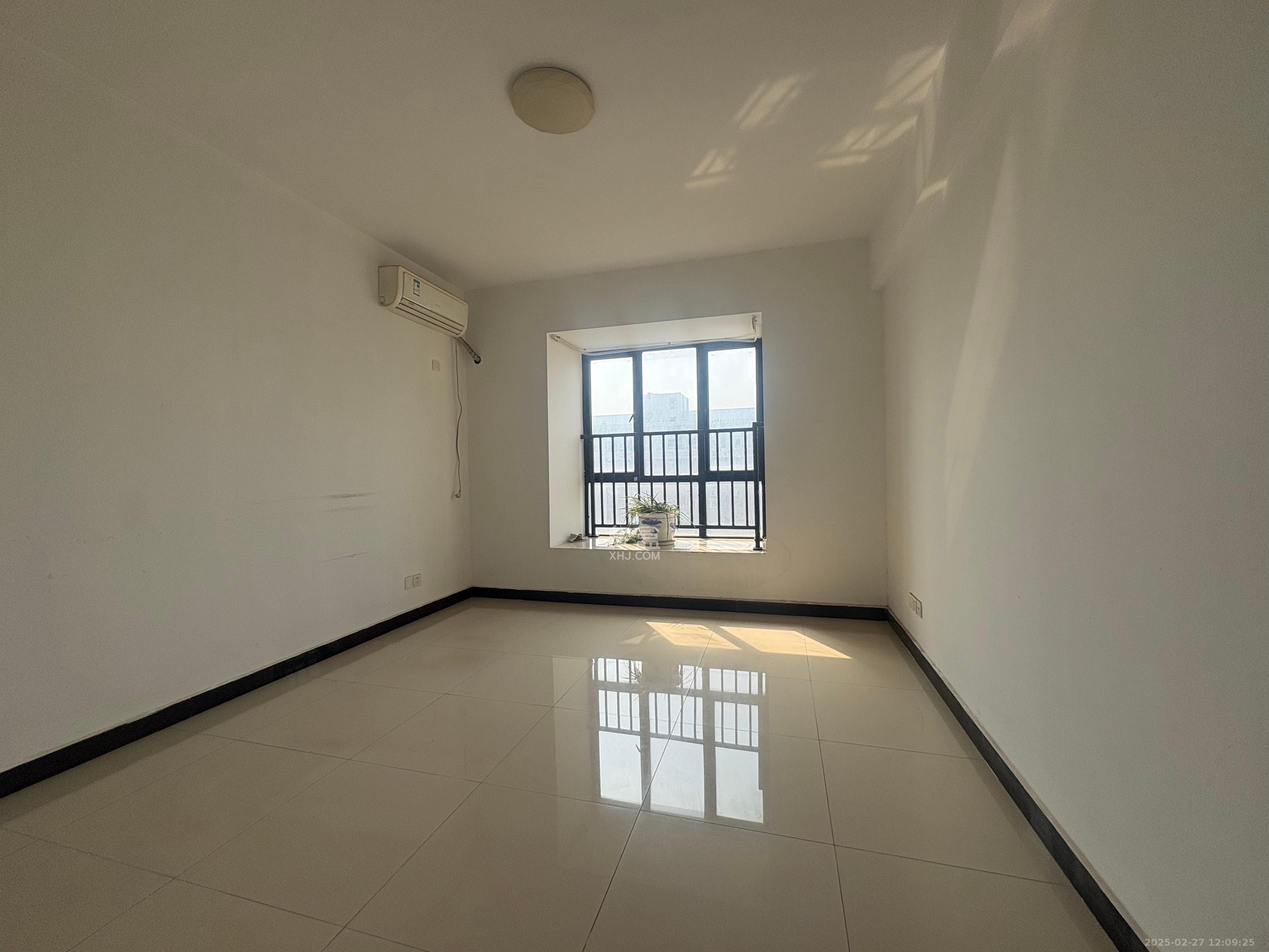 96301部队小区 4室2厅2卫 2700.0元/月 96301部队小区 4室2厅2卫 2700.0元/月室内图