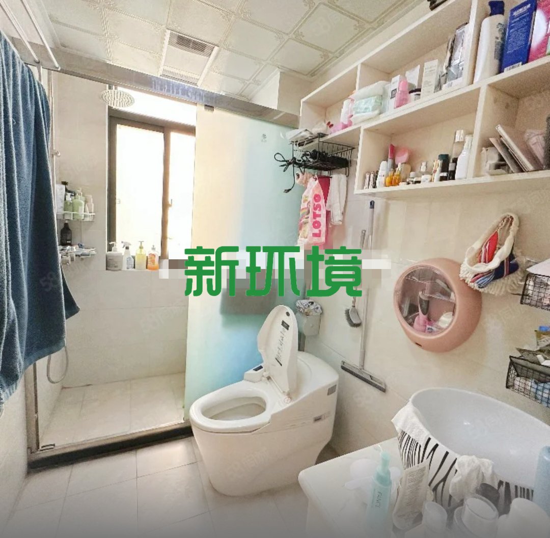 山水印象  3室2厅2卫   90.80万客厅
