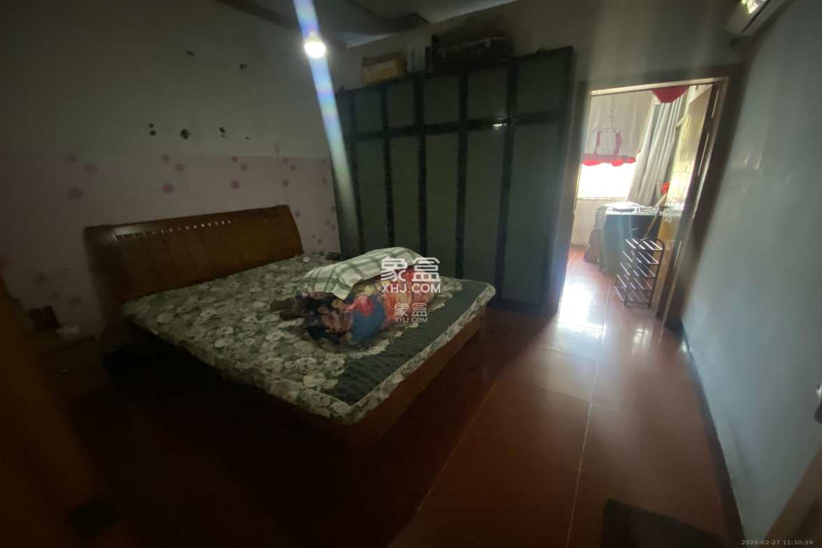 劳动路散盘 2室1厅1卫 1700.0元/月 劳动路散盘 2室1厅1卫 1700.0元/月室内图