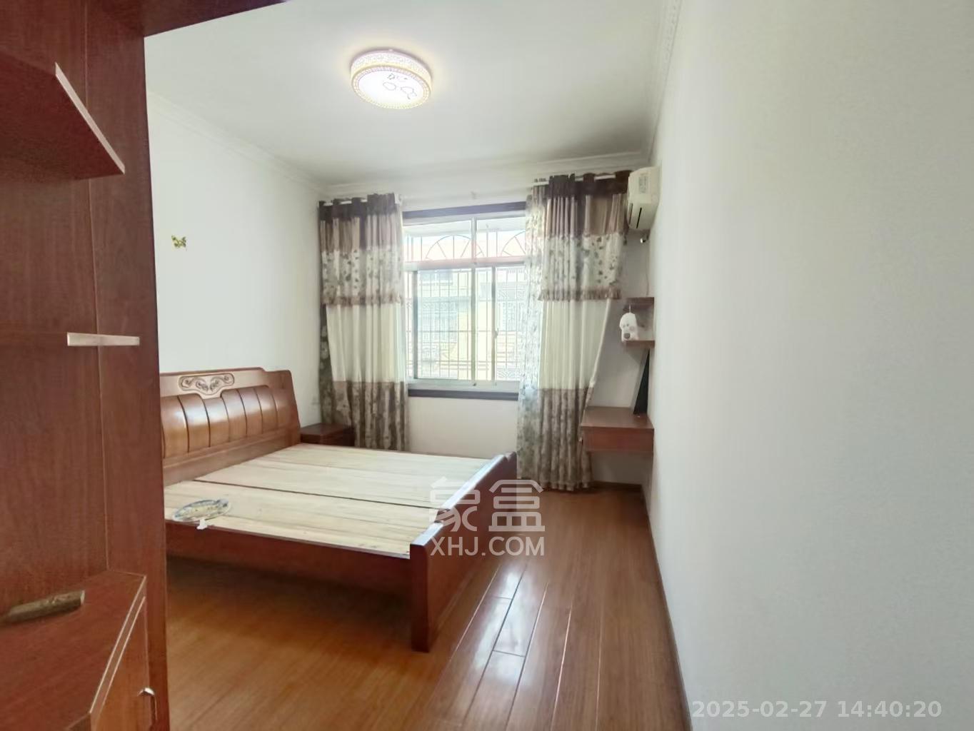 聚鑫大厦 3室2厅2卫 1500.0元/月 聚鑫大厦 3室2厅2卫 1500.0元/月室内图