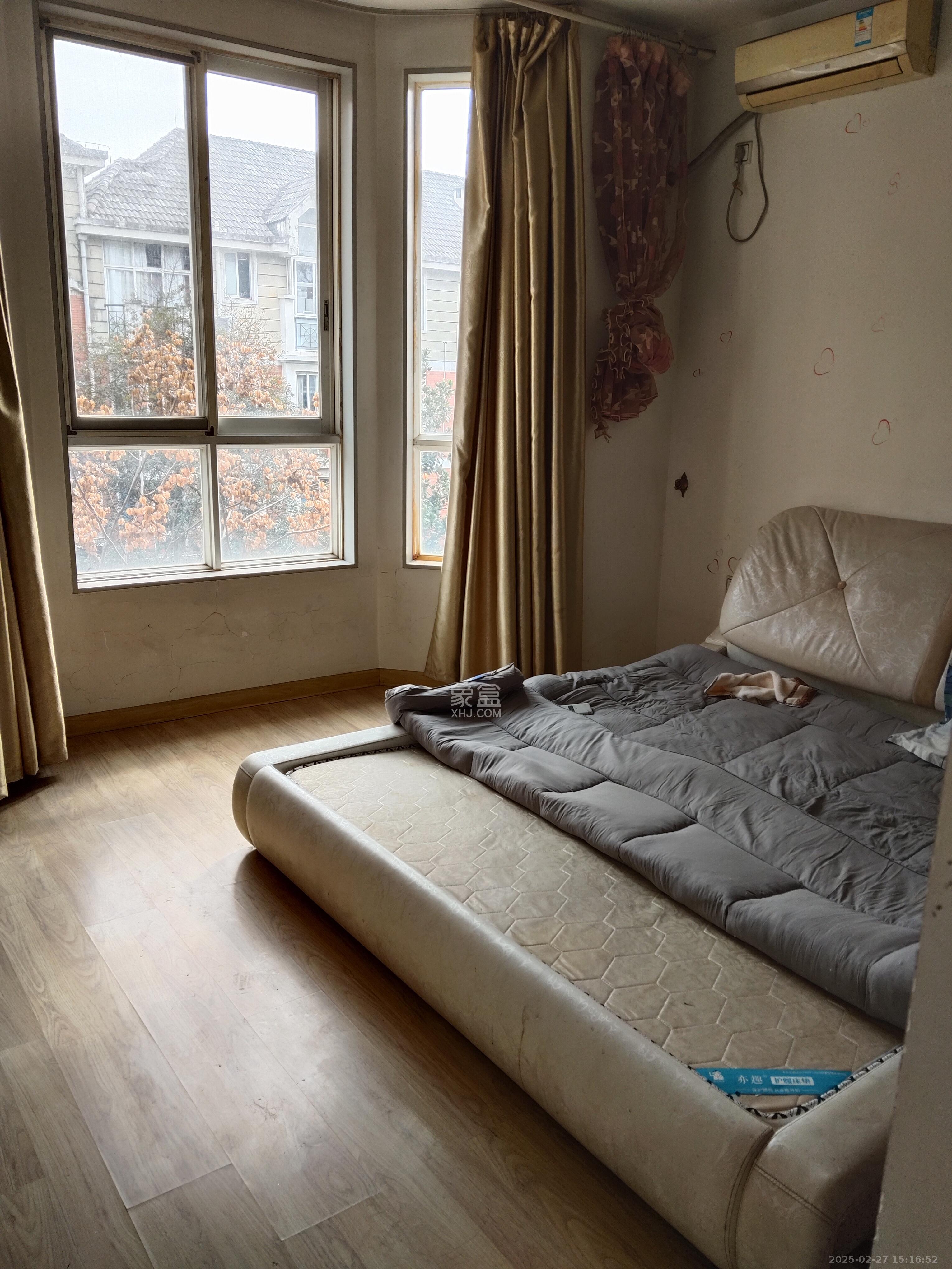 山水人家一二期 3室2厅2卫 2000.0元/月 山水人家一二期 3室2厅2卫 2000.0元/月室内图