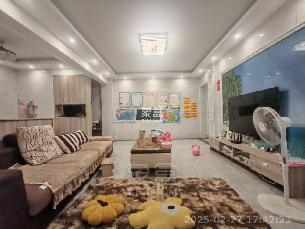 旺城天悦领秀香江 4室2厅2卫 1800.0元/月 旺城天悦领秀香江 4室2厅2卫 1800.0元/月室内图