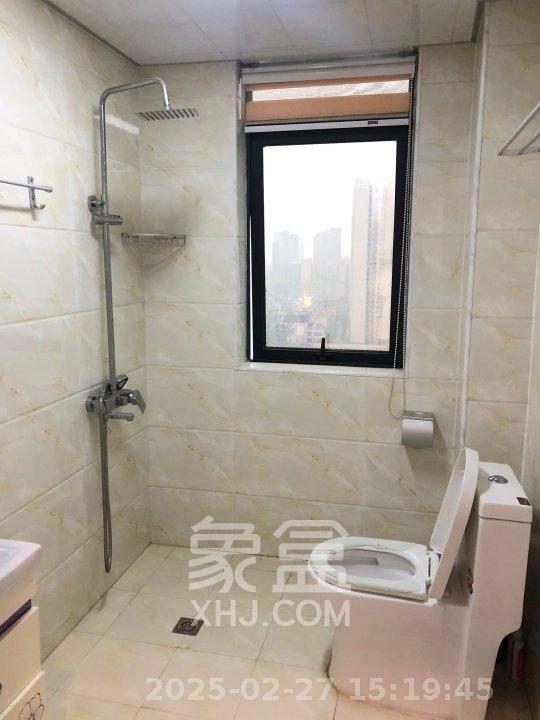 紫御江山  2室1厅1卫   1400.00元/月室内图