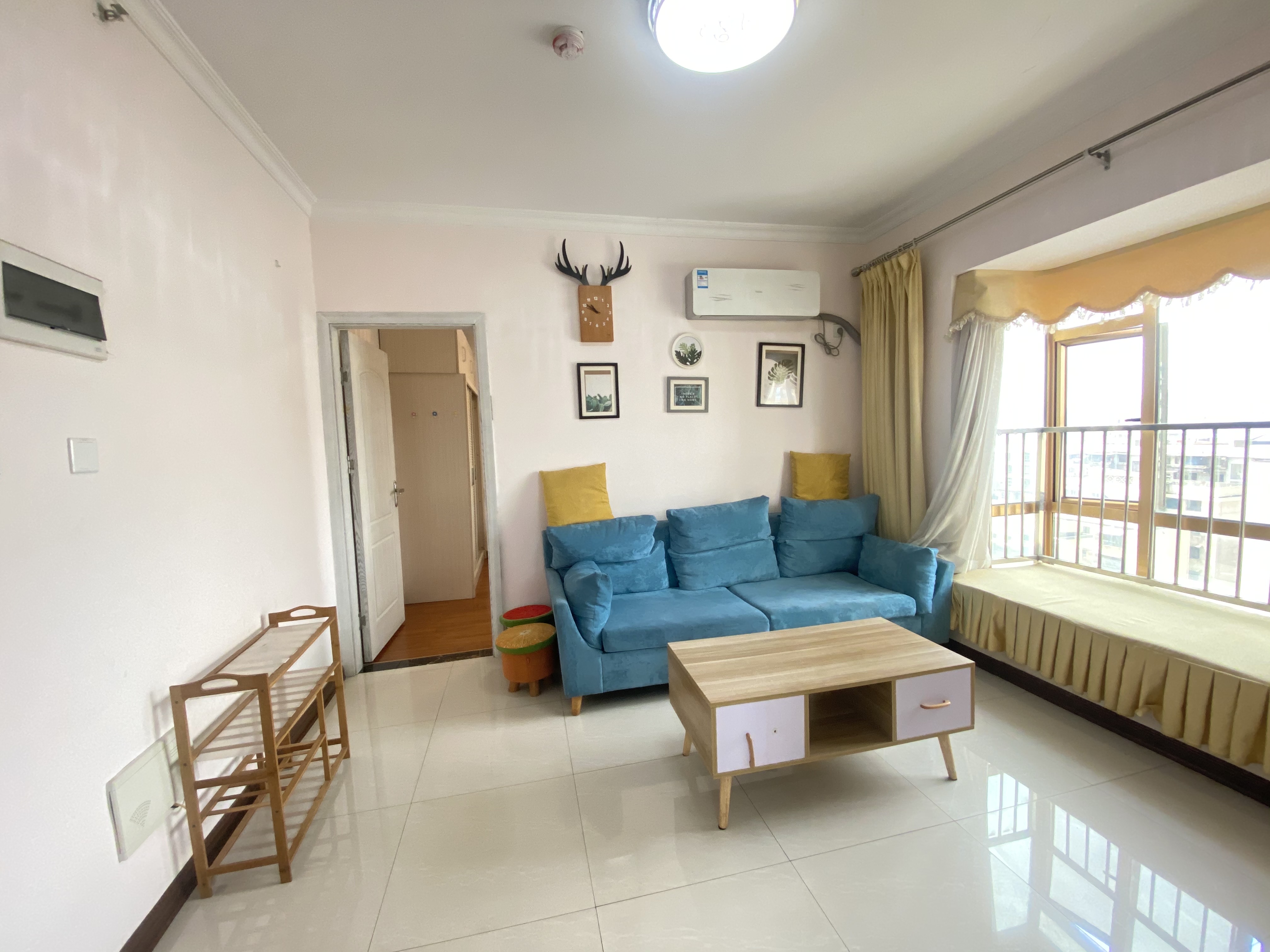 旺角星辰 1室1厅1卫 28.0万 旺角星辰 1室1厅1卫 28.0万客厅