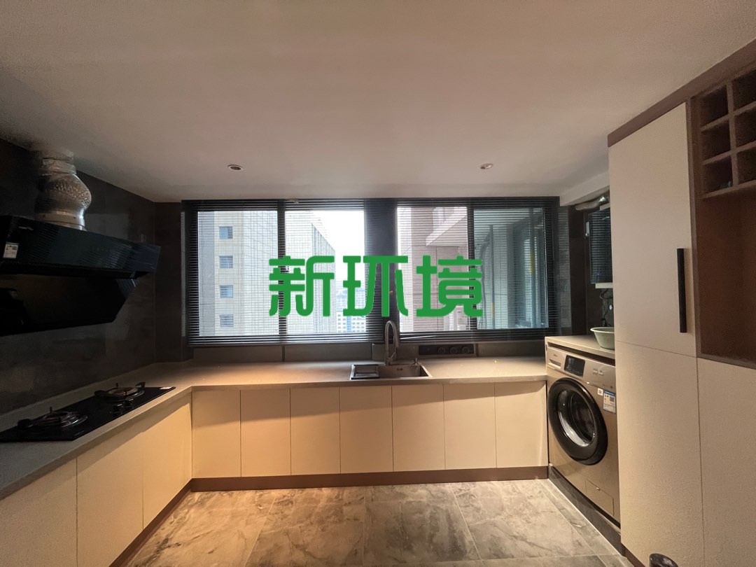 东方曼哈顿  1室1厅1卫   33.00万客厅