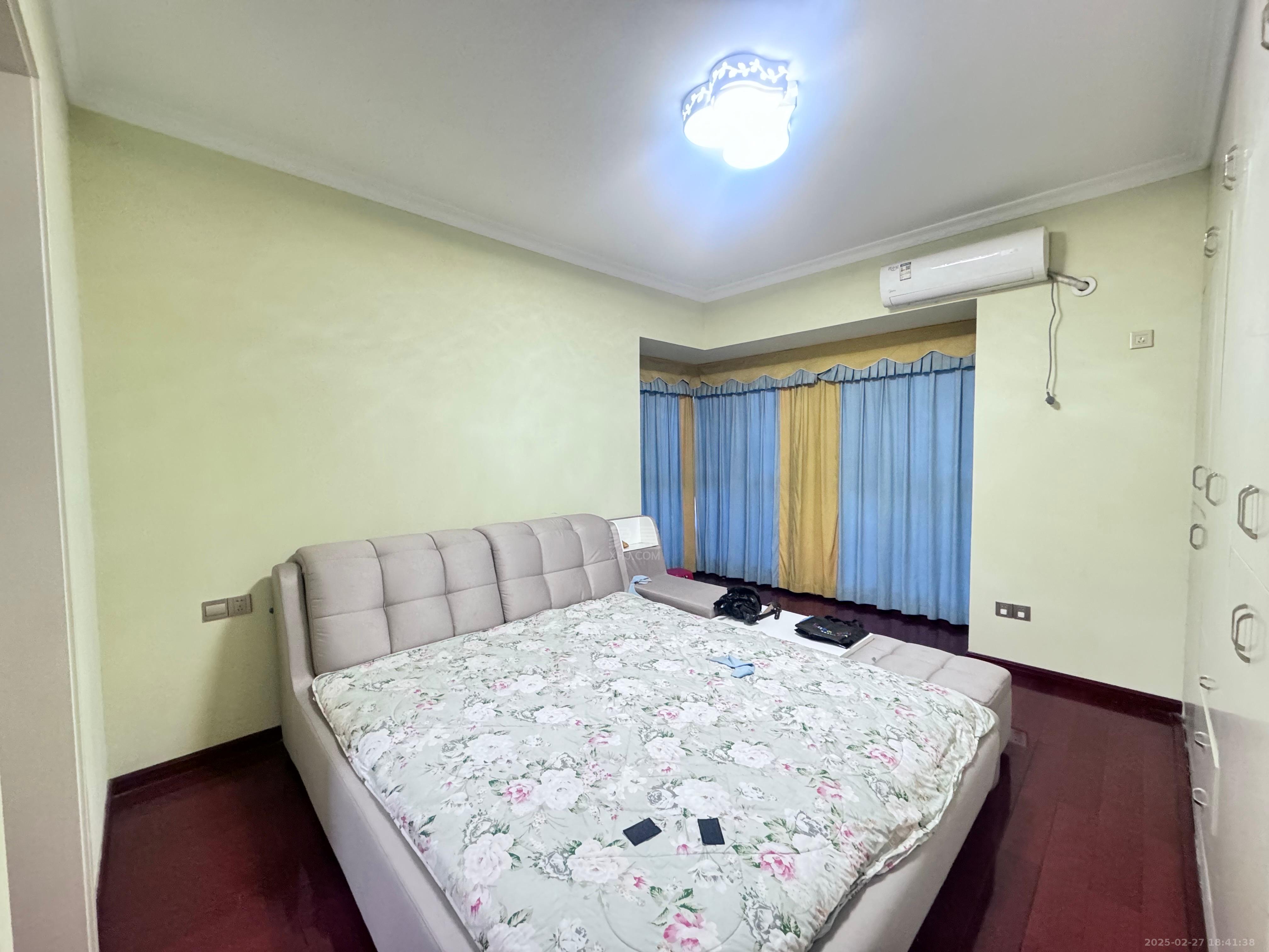 福鑫南郡 4室2厅2卫 2600.0元/月 福鑫南郡 4室2厅2卫 2600.0元/月室内图