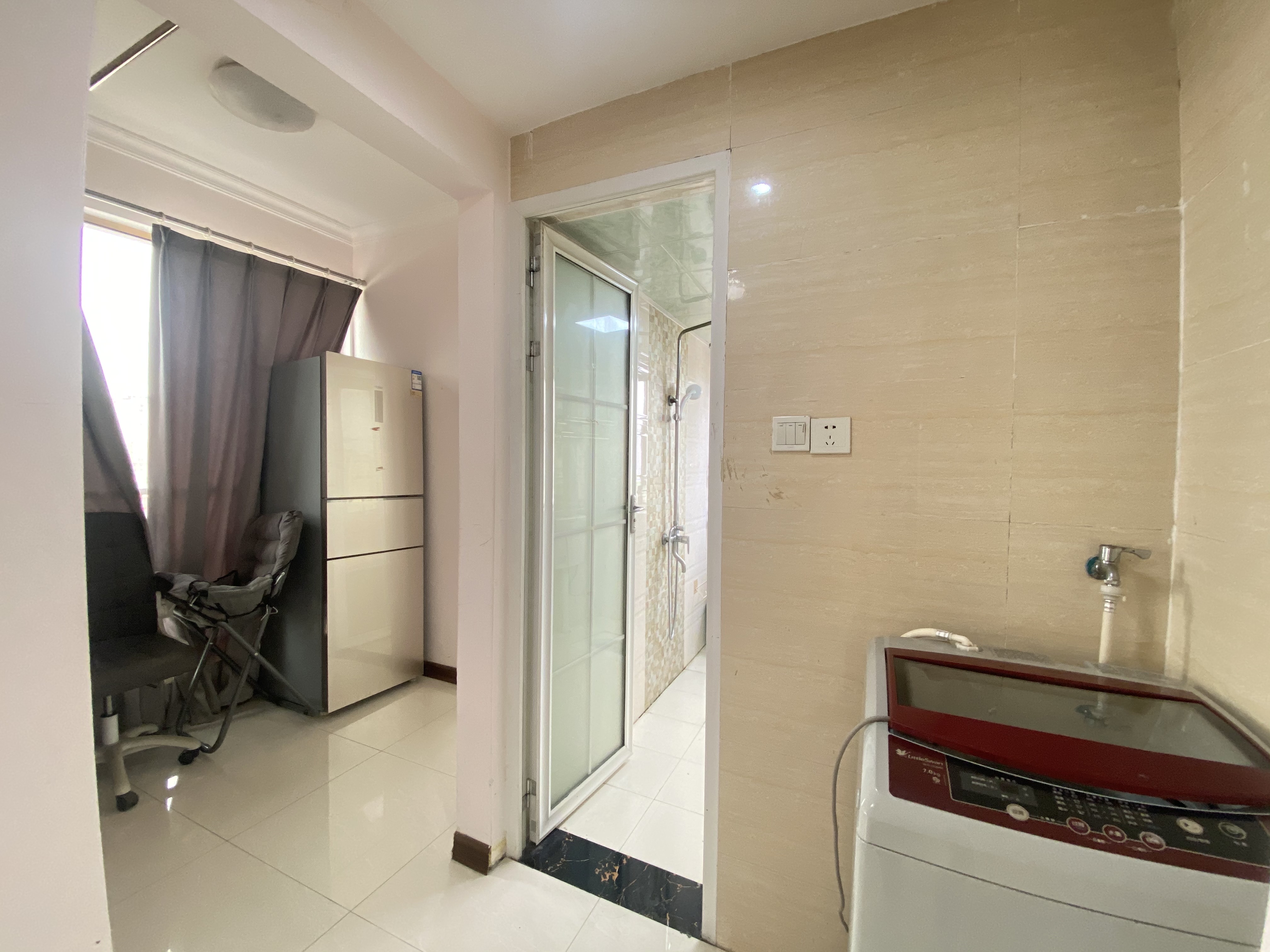 旺角星辰 1室1厅1卫 28.0万 旺角星辰 1室1厅1卫 28.0万客厅