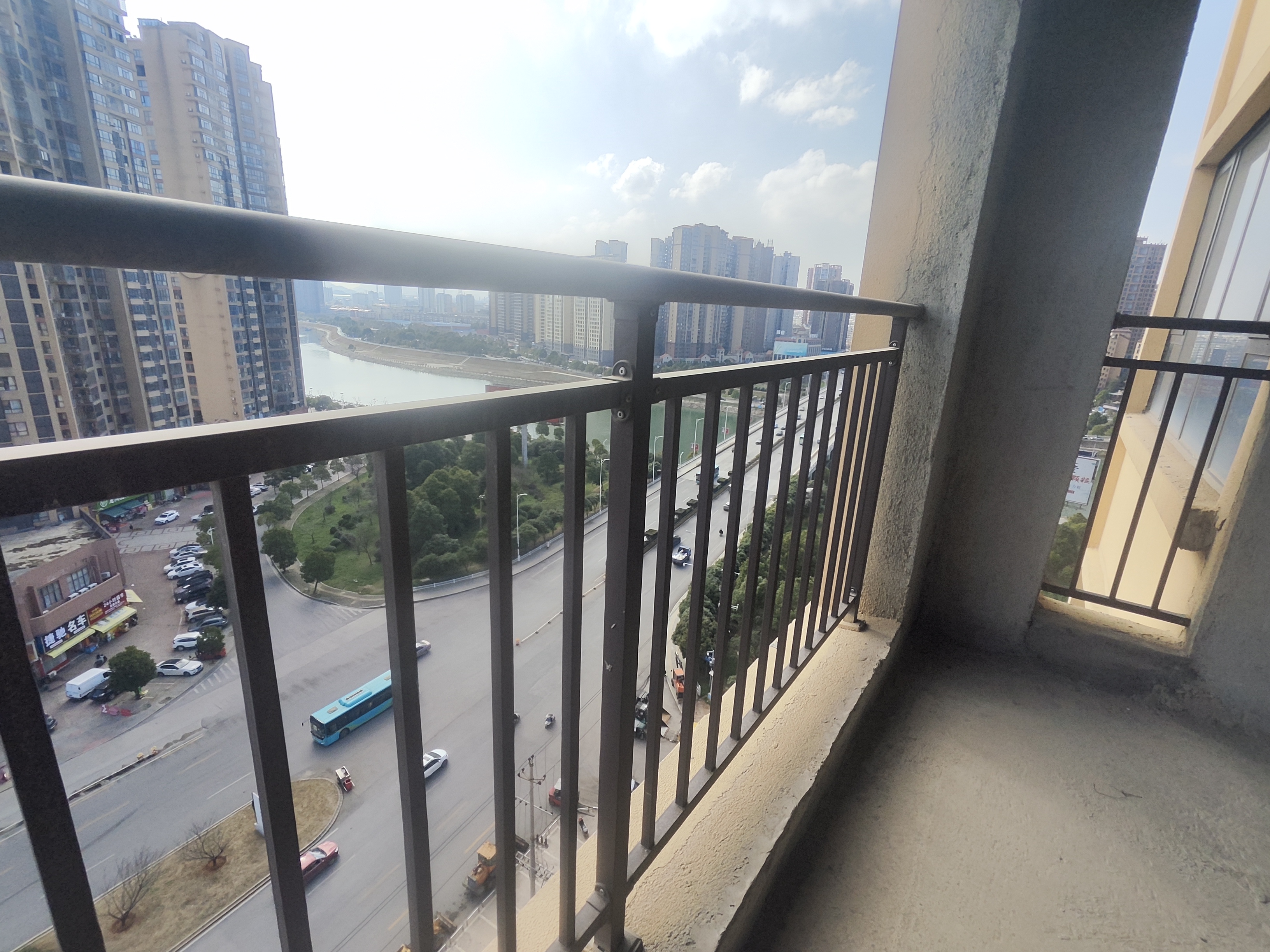 涟水和城 3室2厅2卫 59.8万 涟水和城 3室2厅2卫 59.8万客厅