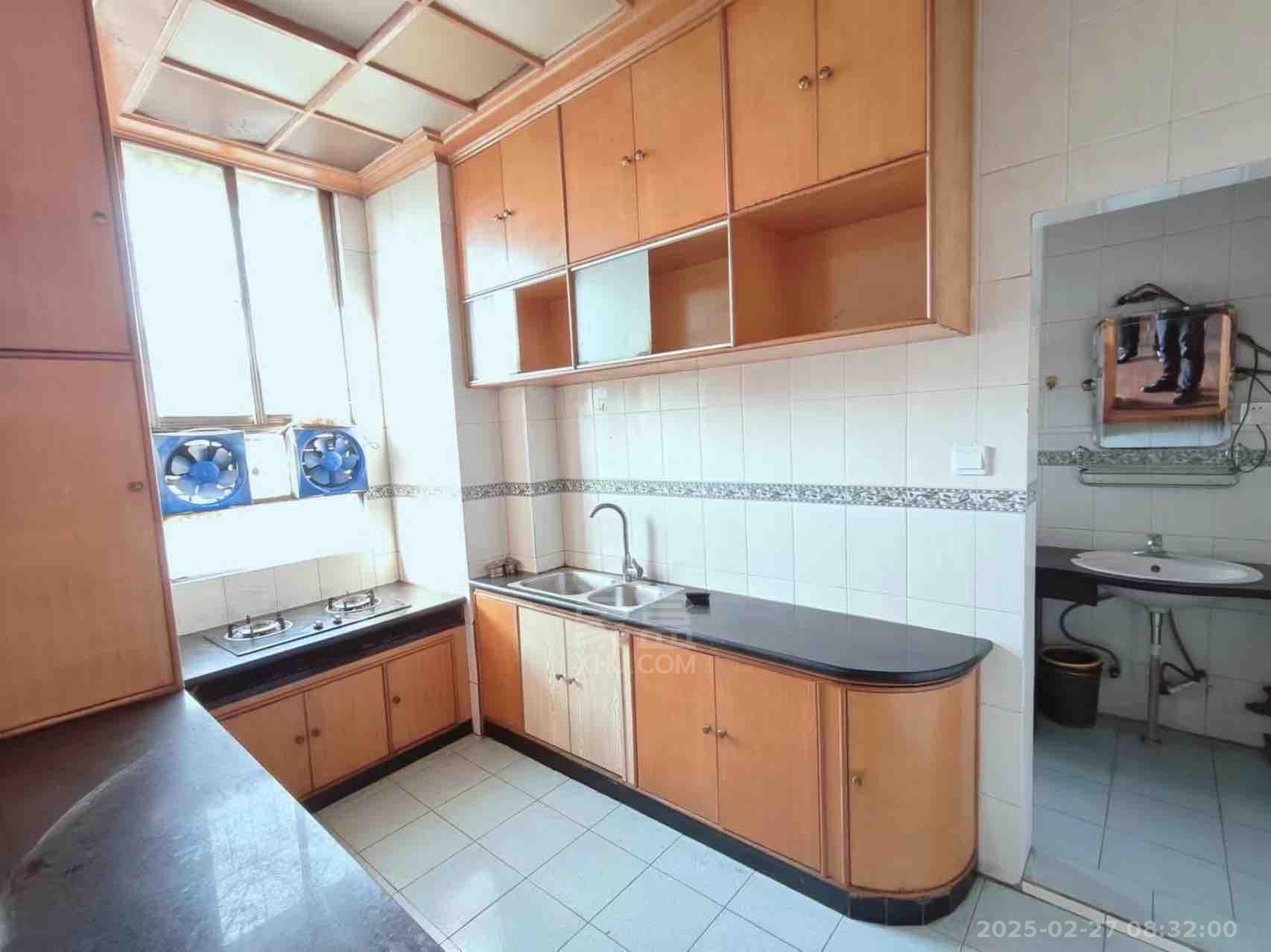 金山小区 3室2厅2卫 1300.0元/月 金山小区 3室2厅2卫 1300.0元/月室内图