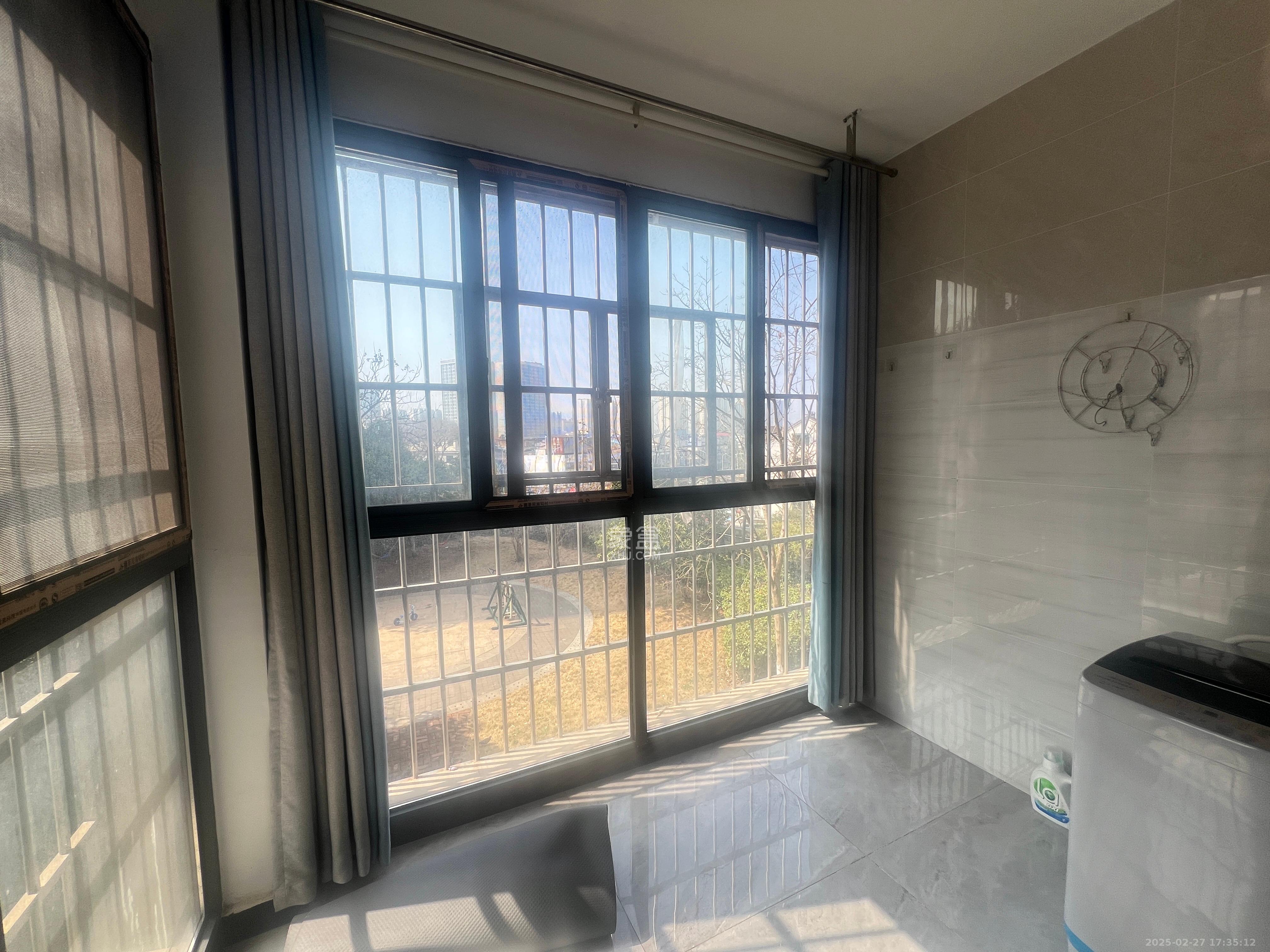 佳天名苑 3室1厅1卫 2100.0元/月 佳天名苑 3室1厅1卫 2100.0元/月室内图