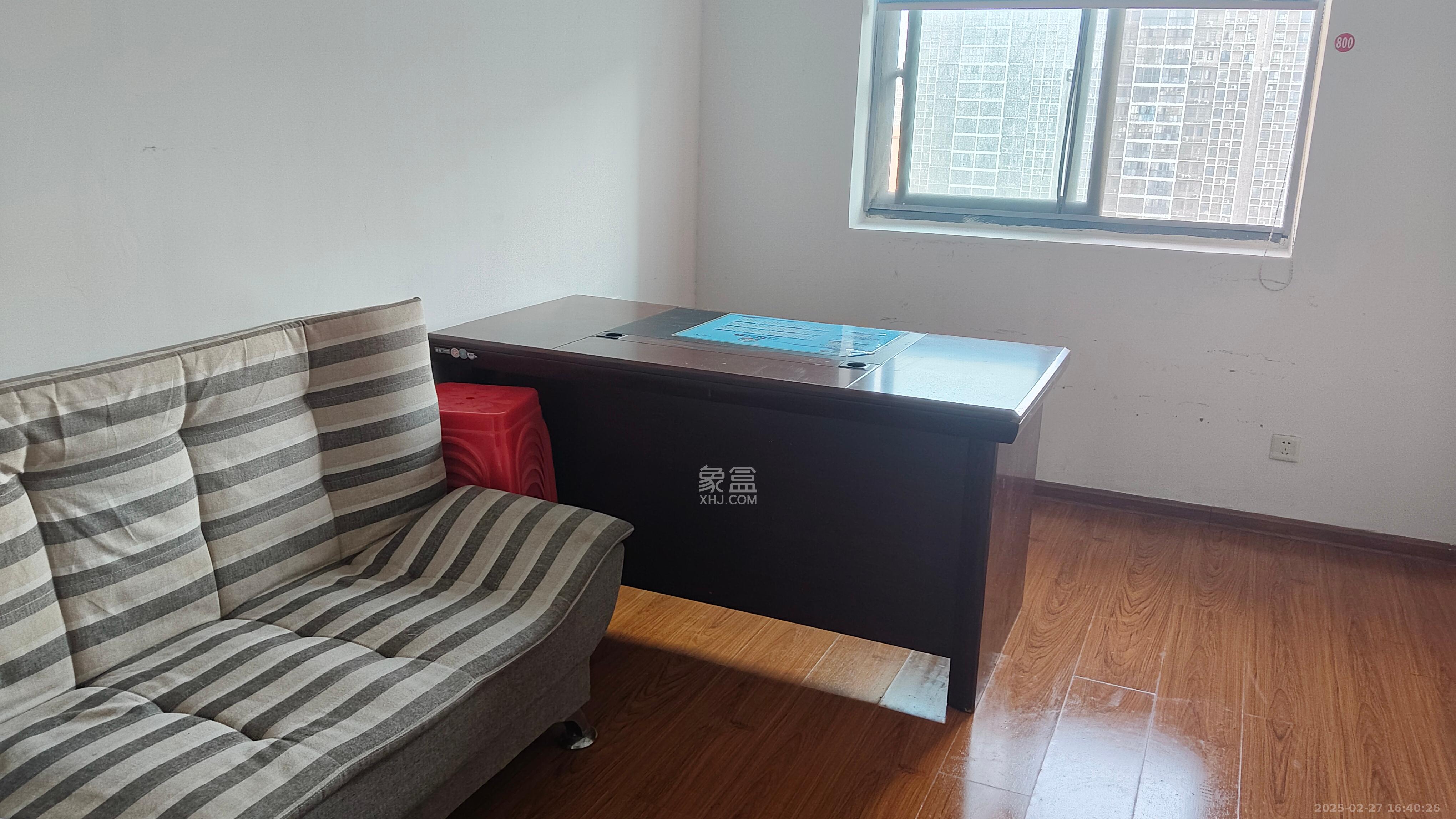 恒盛世家 3室1厅2卫 2100.0元/月 恒盛世家 3室1厅2卫 2100.0元/月室内图