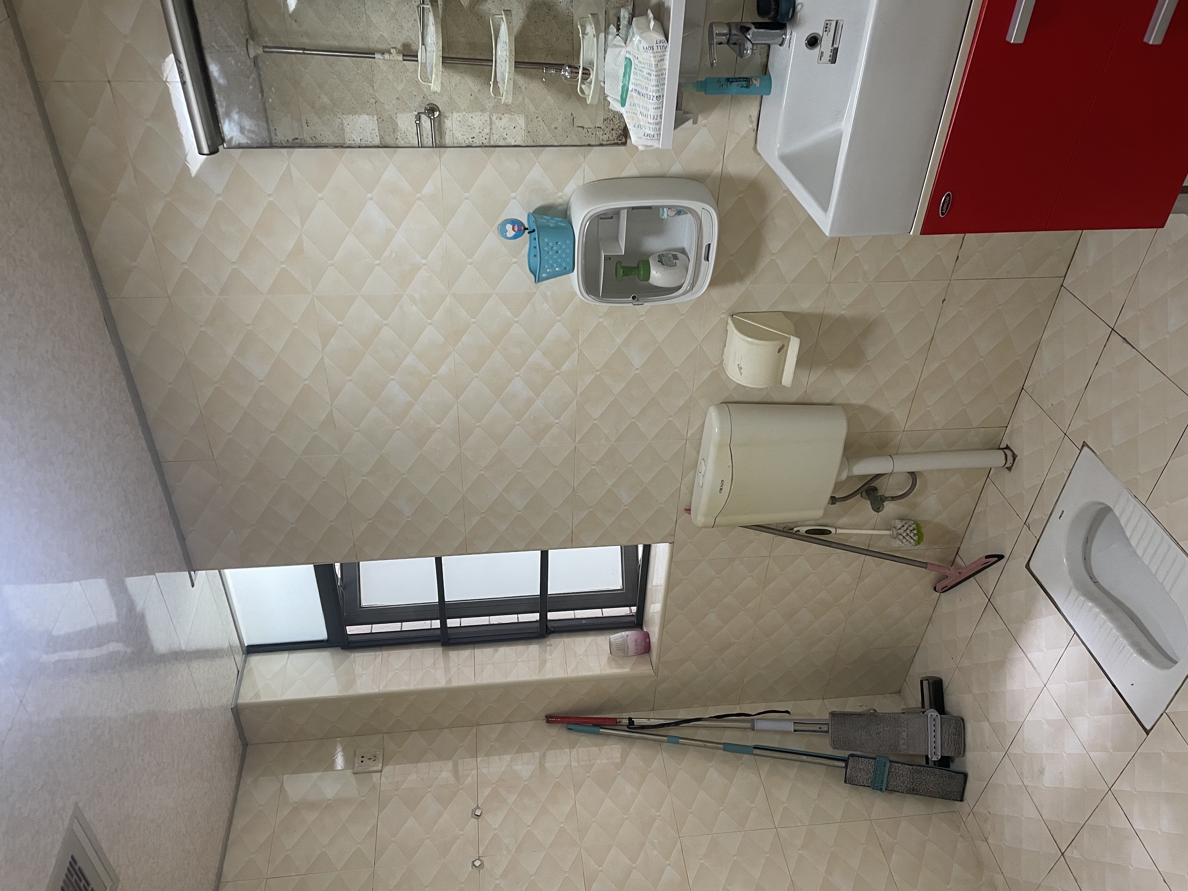 愉景湾西域 3室2厅1卫 2200.0元/月 愉景湾西域 3室2厅1卫 2200.0元/月室内图