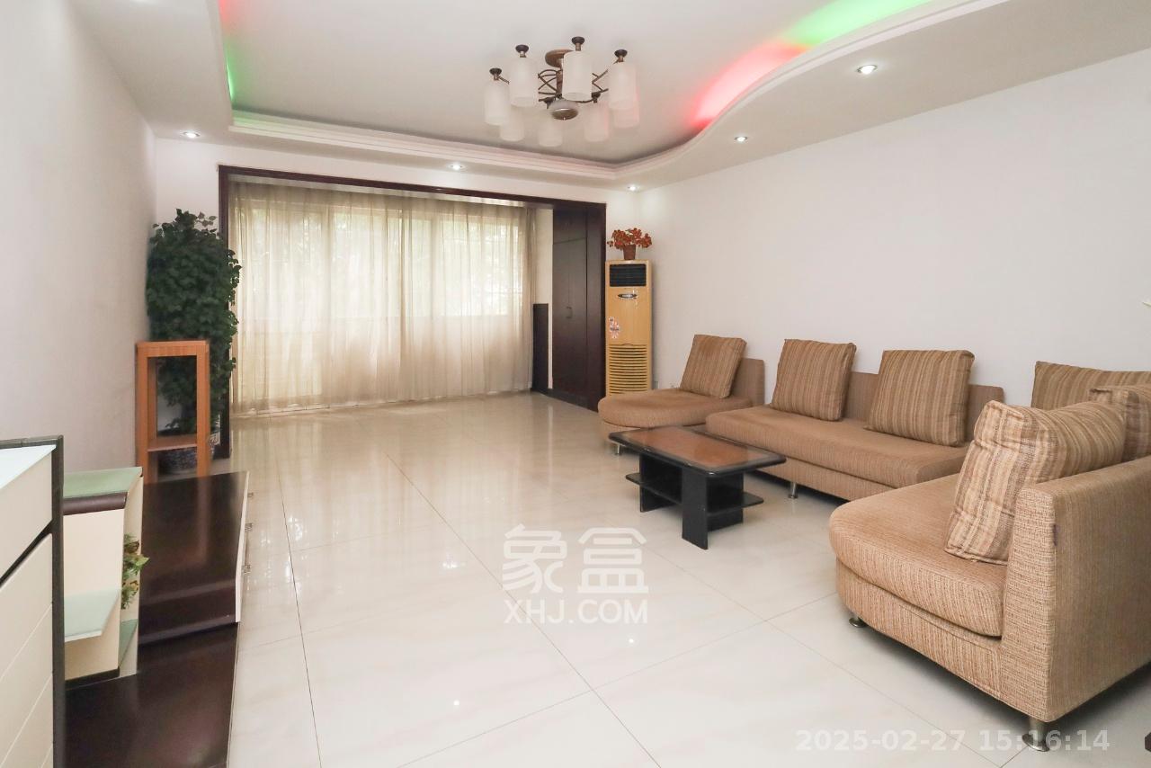 西江庭院（盐业集团宿舍）  3室2厅2卫   2300.00元/月室内图
