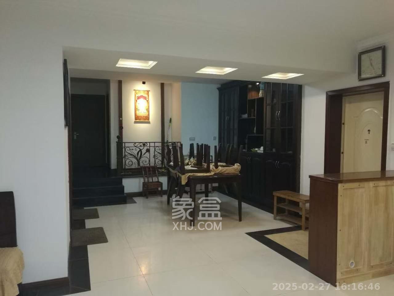 香巴圣地 3室2厅2卫 3000.0元/月 香巴圣地 3室2厅2卫 3000.0元/月室内图