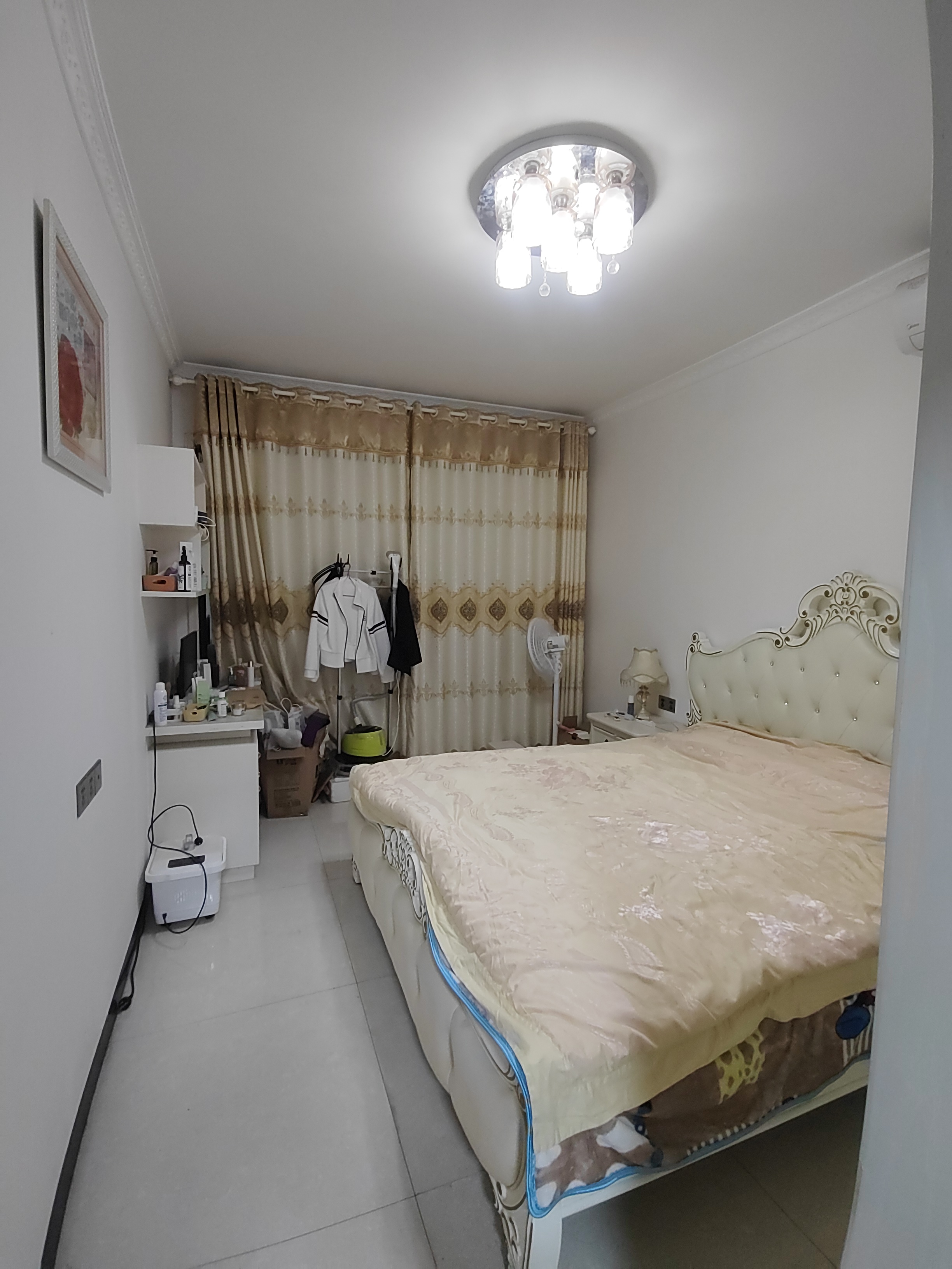 兴通聚德园  3室2厅1卫    56.8万 兴通聚德园  3室2厅1卫    56.8万客厅