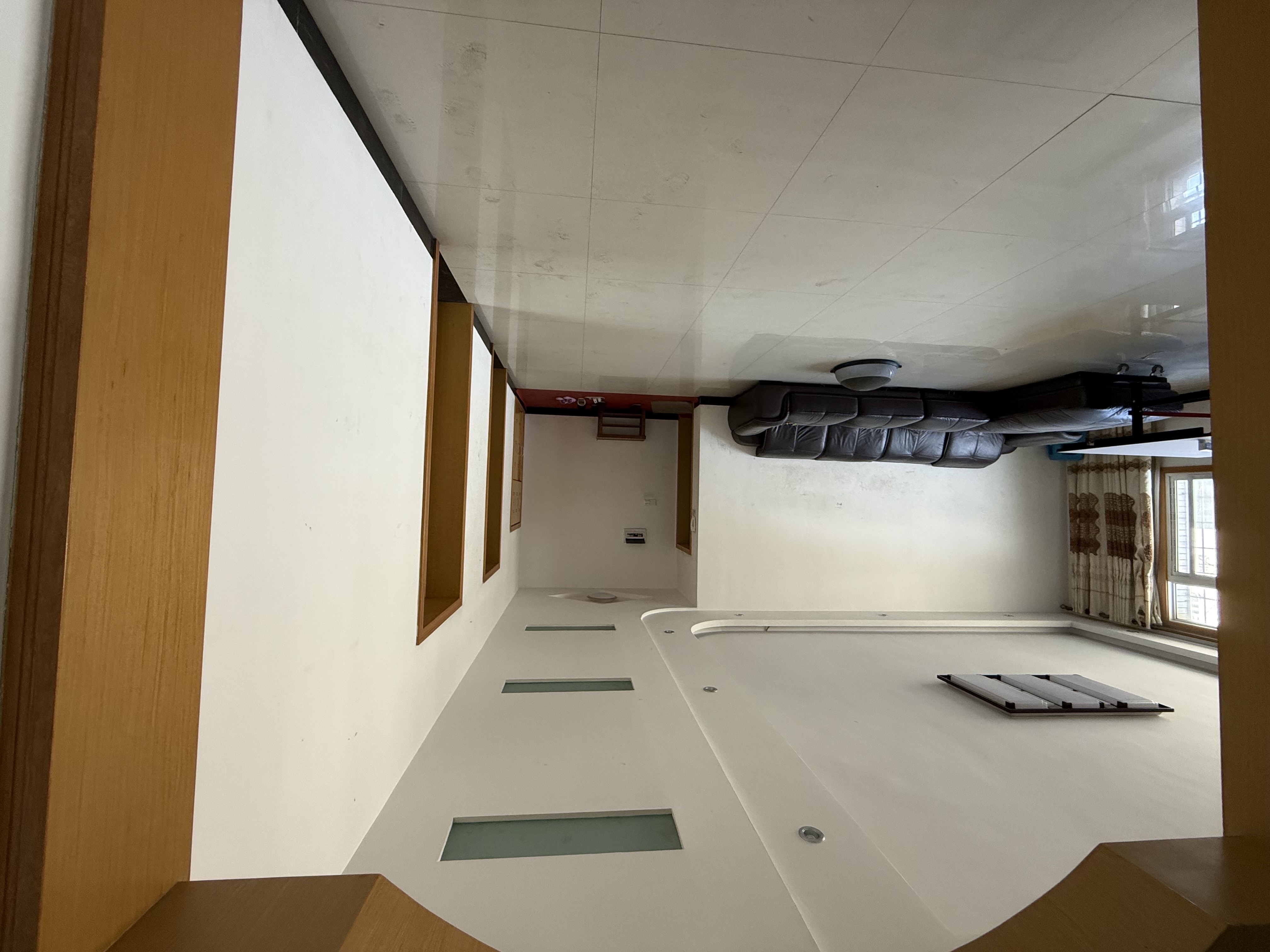 鸿都苑 1室0厅0卫 69.8万 鸿都苑 1室0厅0卫 69.8万客厅