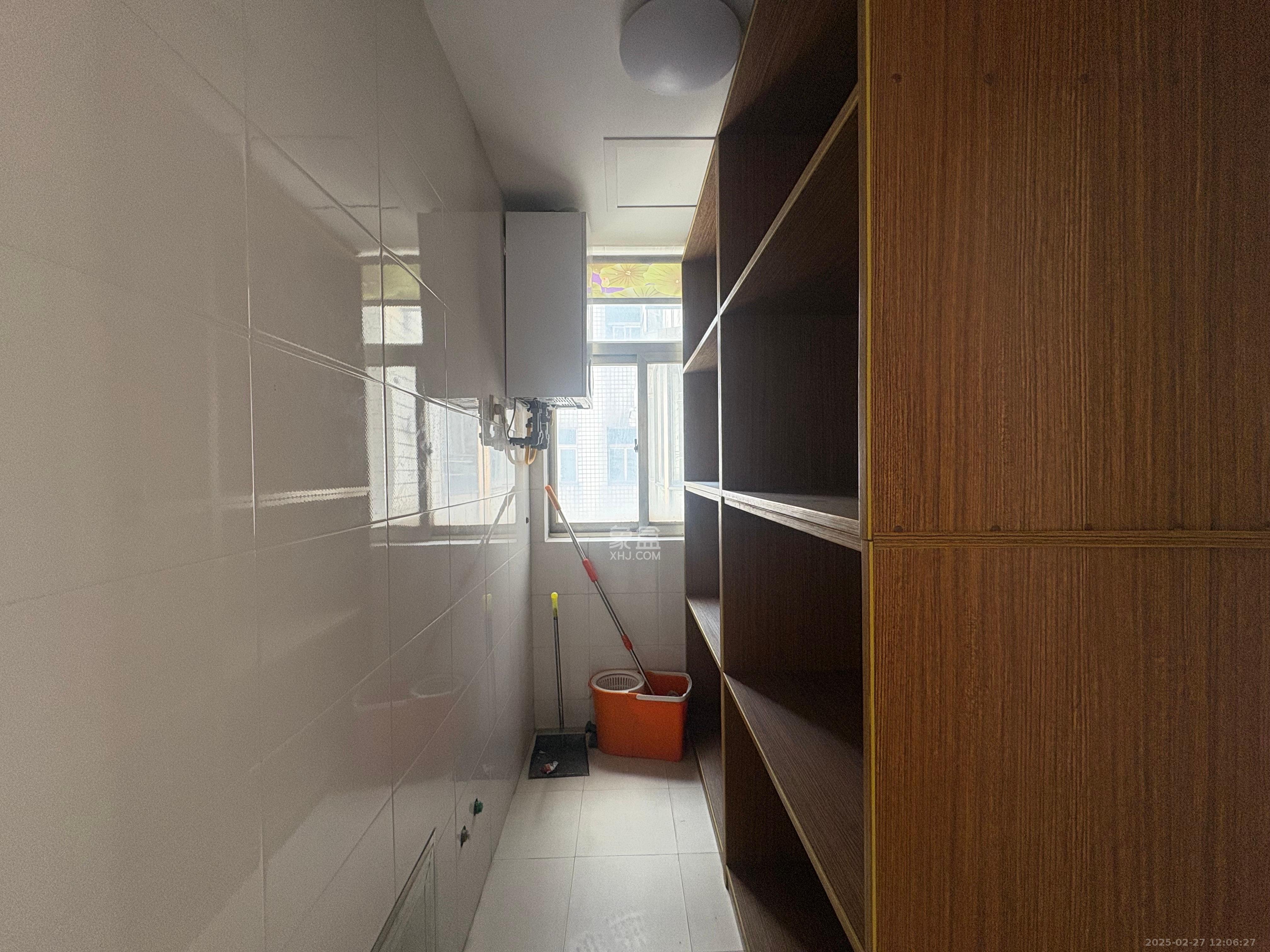 96301部队小区 4室2厅2卫 2600.0元/月 96301部队小区 4室2厅2卫 2600.0元/月室内图