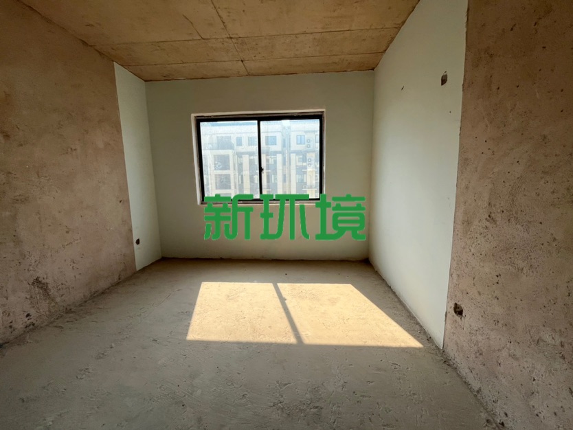 空港新城二期 4室2厅2卫 54.8万 空港新城二期 4室2厅2卫 54.8万客厅