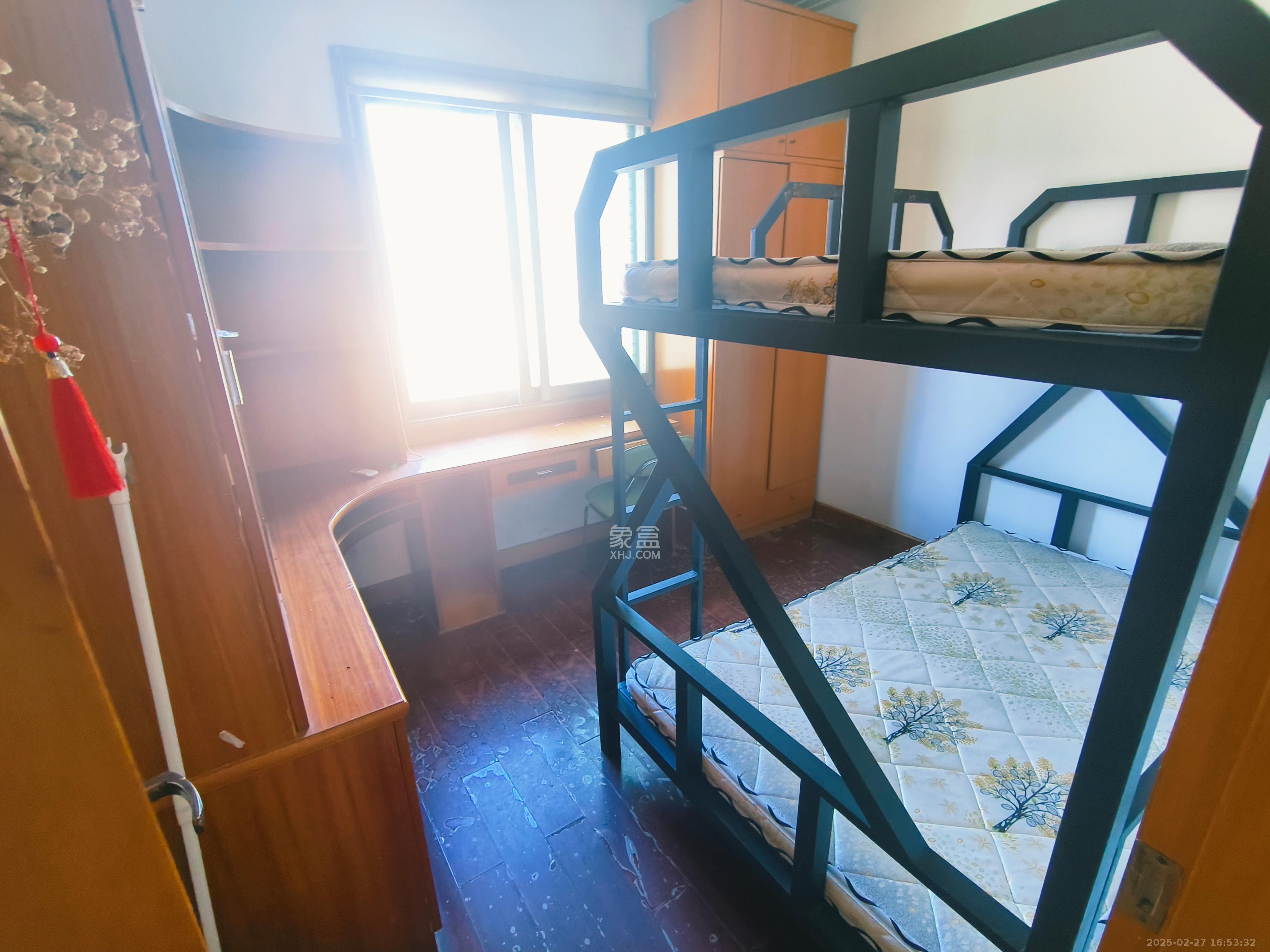 省粮食局宿舍北院 3室1厅1卫 1900.0元/月 省粮食局宿舍北院 3室1厅1卫 1900.0元/月室内图