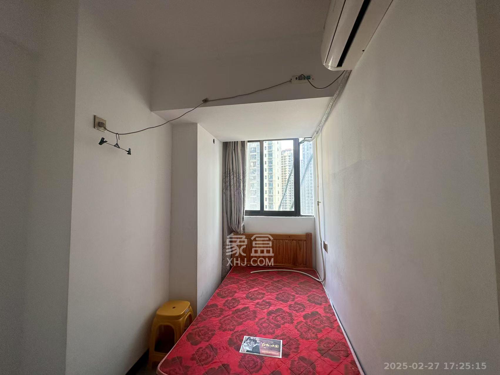 江山帝景哈佛  1室1厅1卫    1300.0元/月 江山帝景哈佛  1室1厅1卫    1300.0元/月室内图