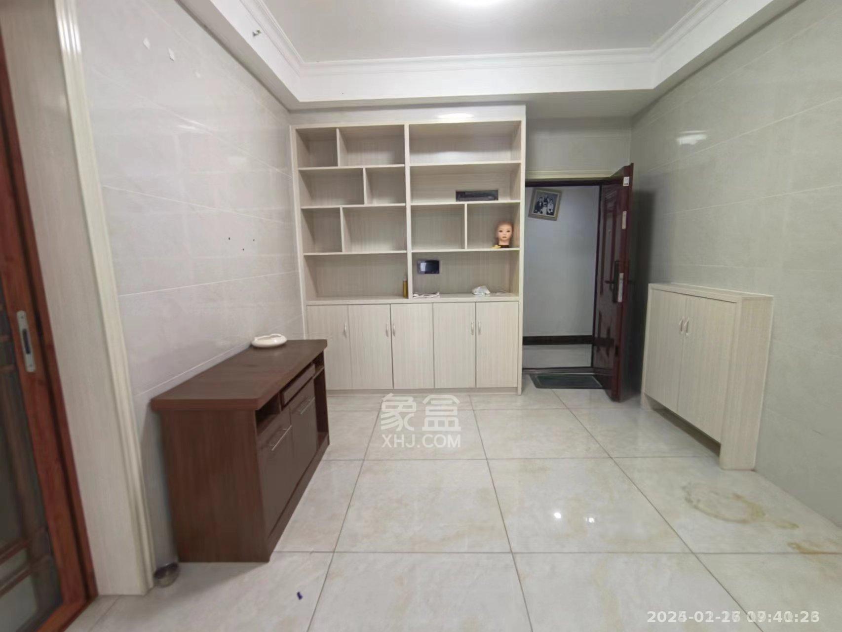 庐山春天 1室1厅1卫 1500.0元/月 庐山春天 1室1厅1卫 1500.0元/月室内图