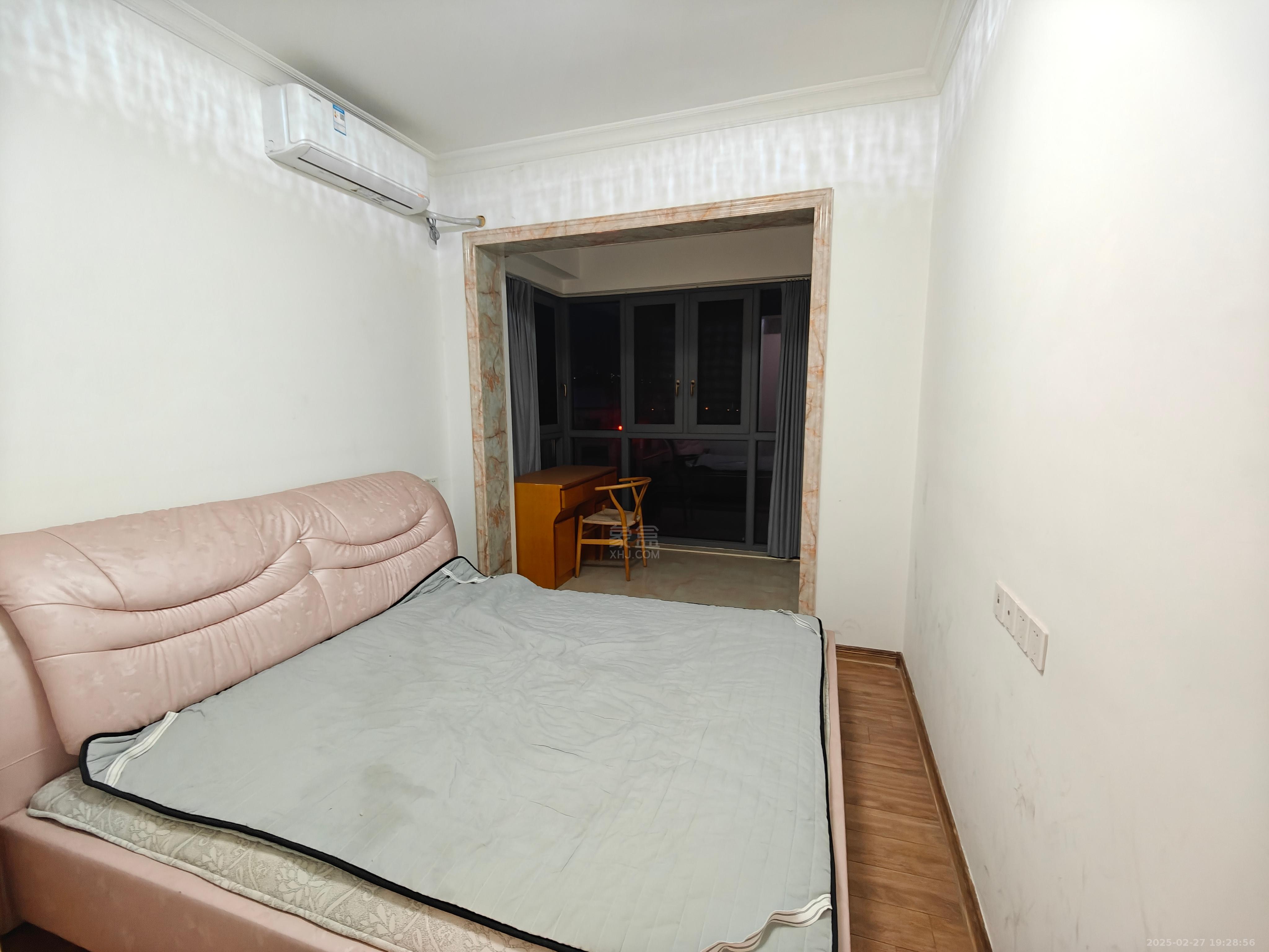 天元区碧桂园 4室2厅2卫 2000.0元/月 天元区碧桂园 4室2厅2卫 2000.0元/月室内图