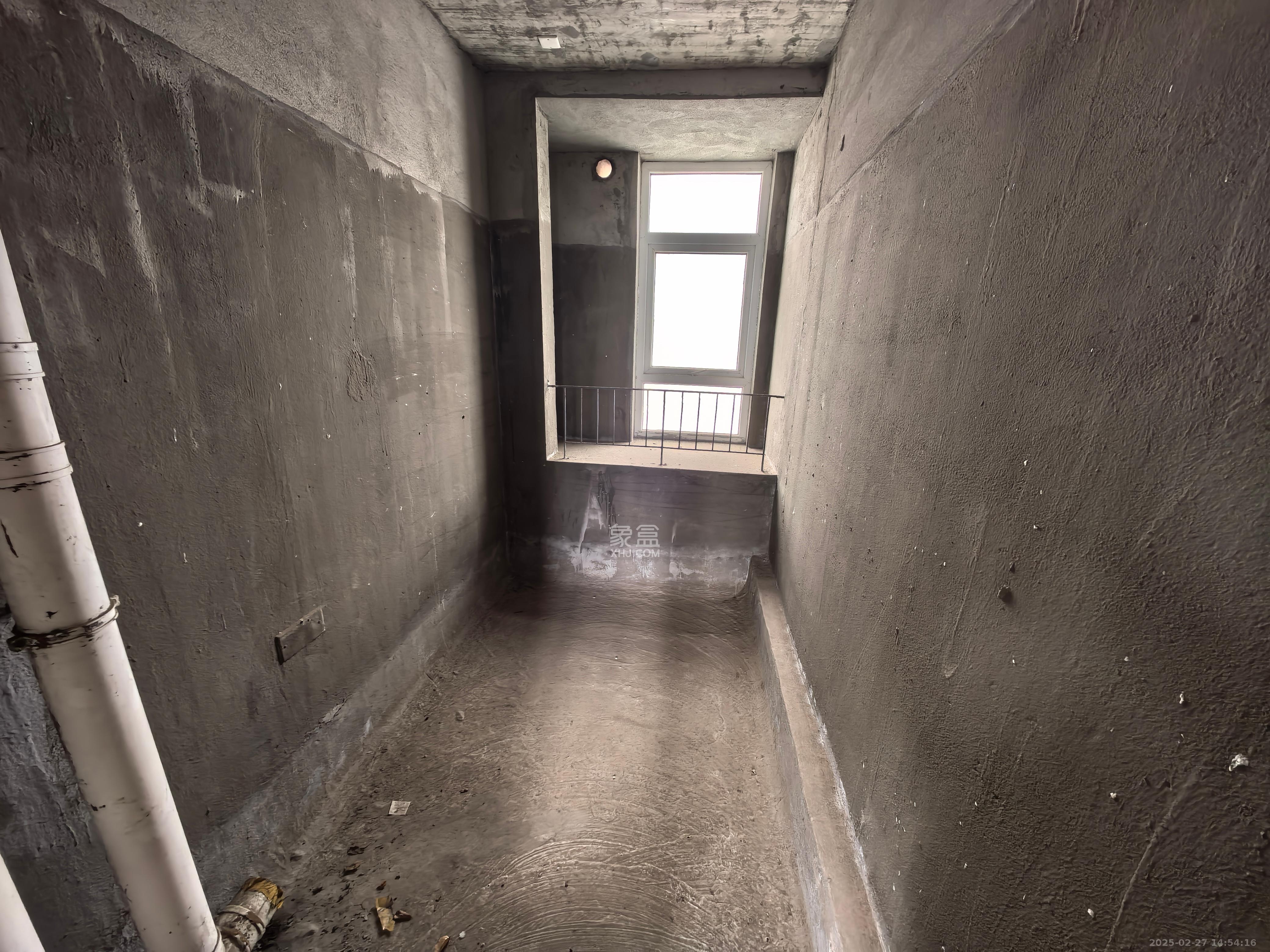 佳兆业君汇上品  3室2厅1卫    600.0元/月 佳兆业君汇上品  3室2厅1卫    600.0元/月